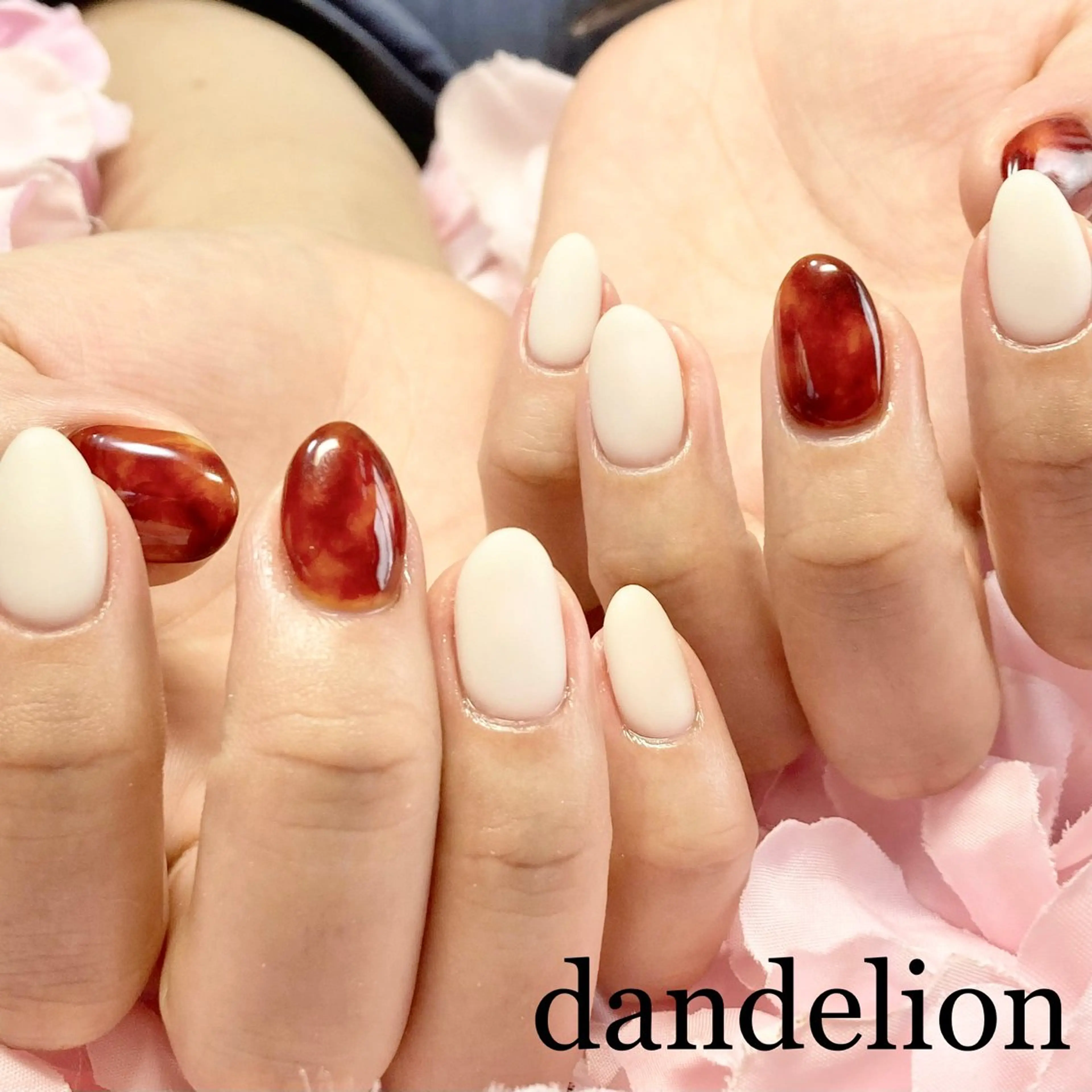 ネイル ハンドネイル ハンドケア dandelion ダンデライオンのネイルデザイン