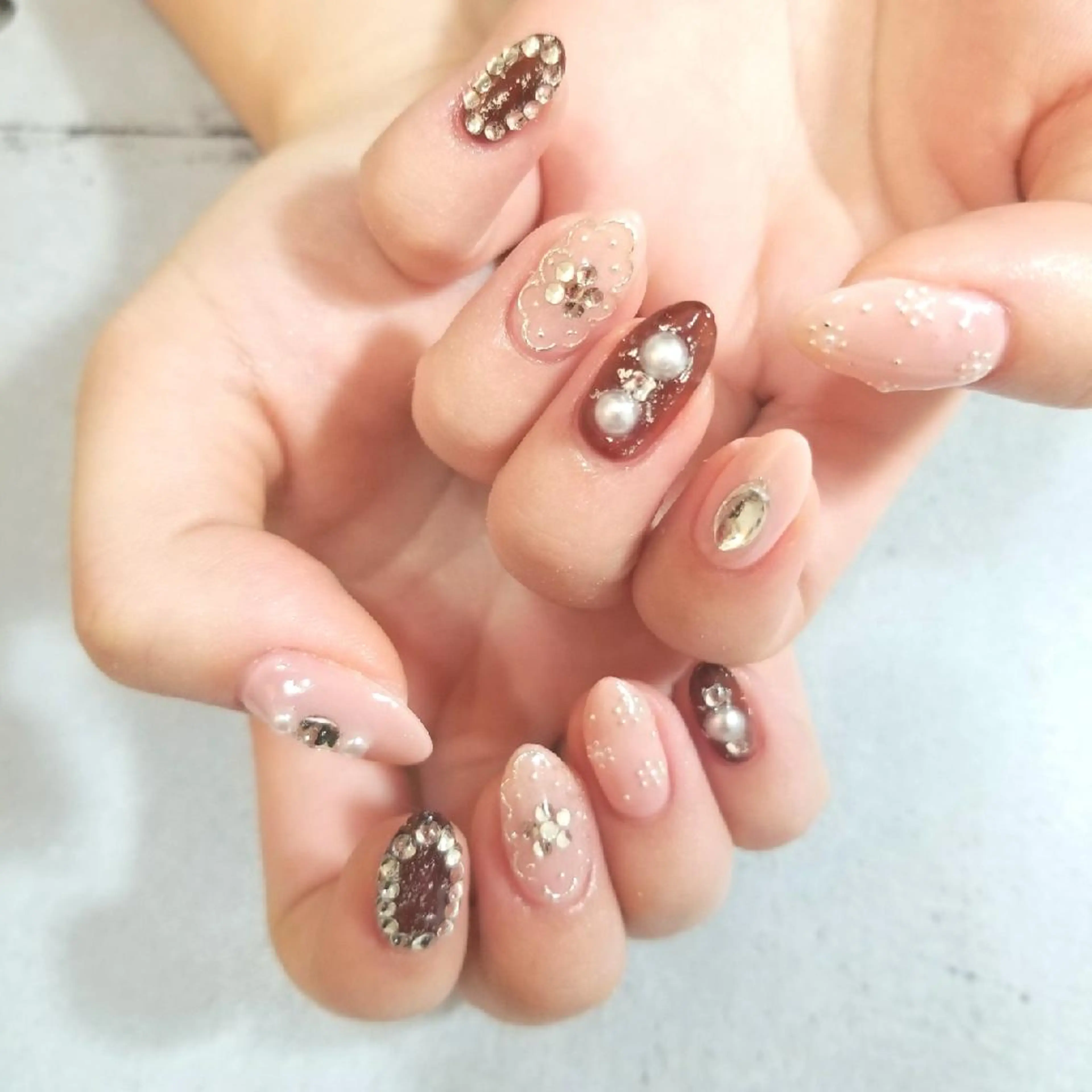 ネイル アートネイル nailatelier nijiiro.所属・nijiiro🌈 サトウのネイルデザイン