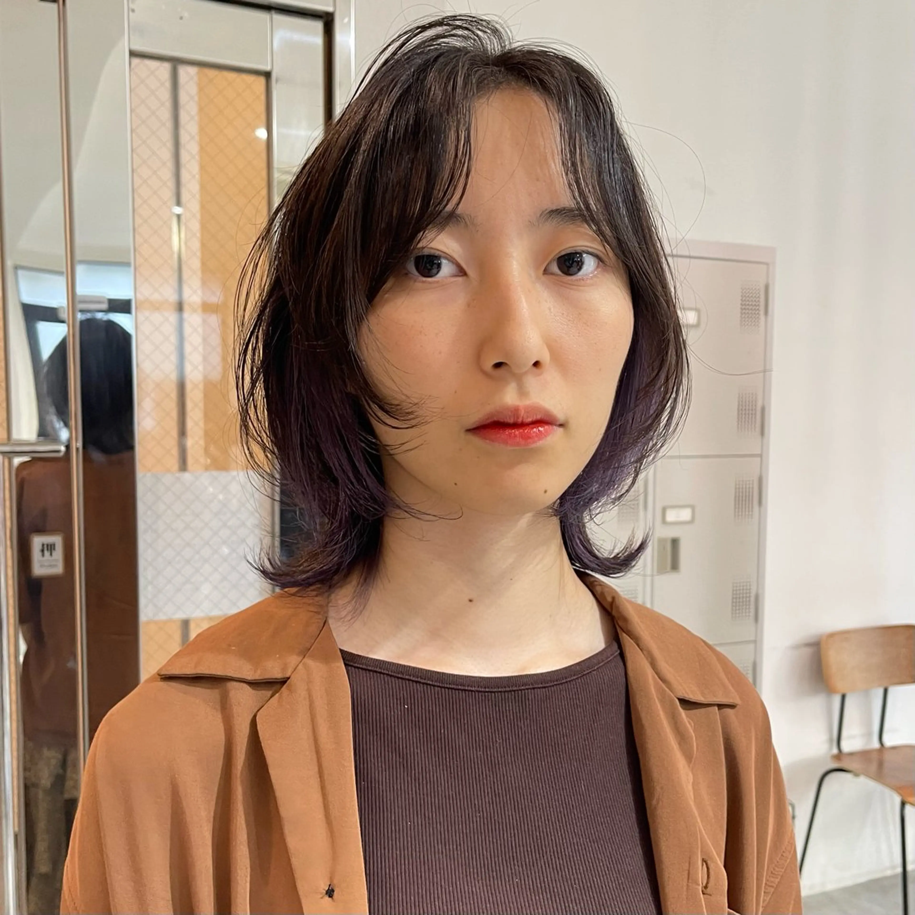 ミディアム カラー ヘアカラー 江藤貴基 レイヤー カット【駅徒歩⑥歩】のヘアスタイル