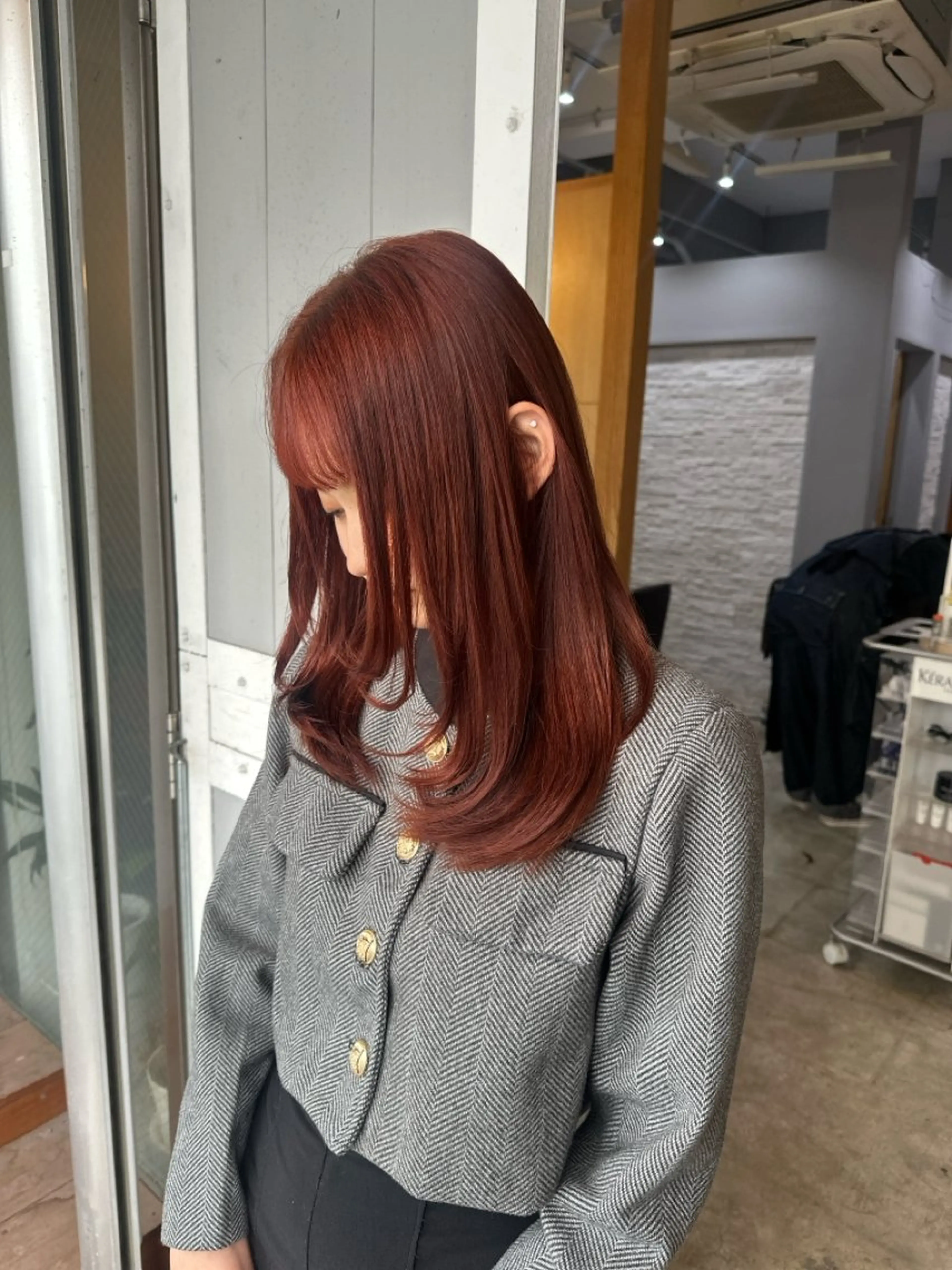 ミディアム カット ヘアカラー トリートメント miloc MOMOKAのヘアスタイル