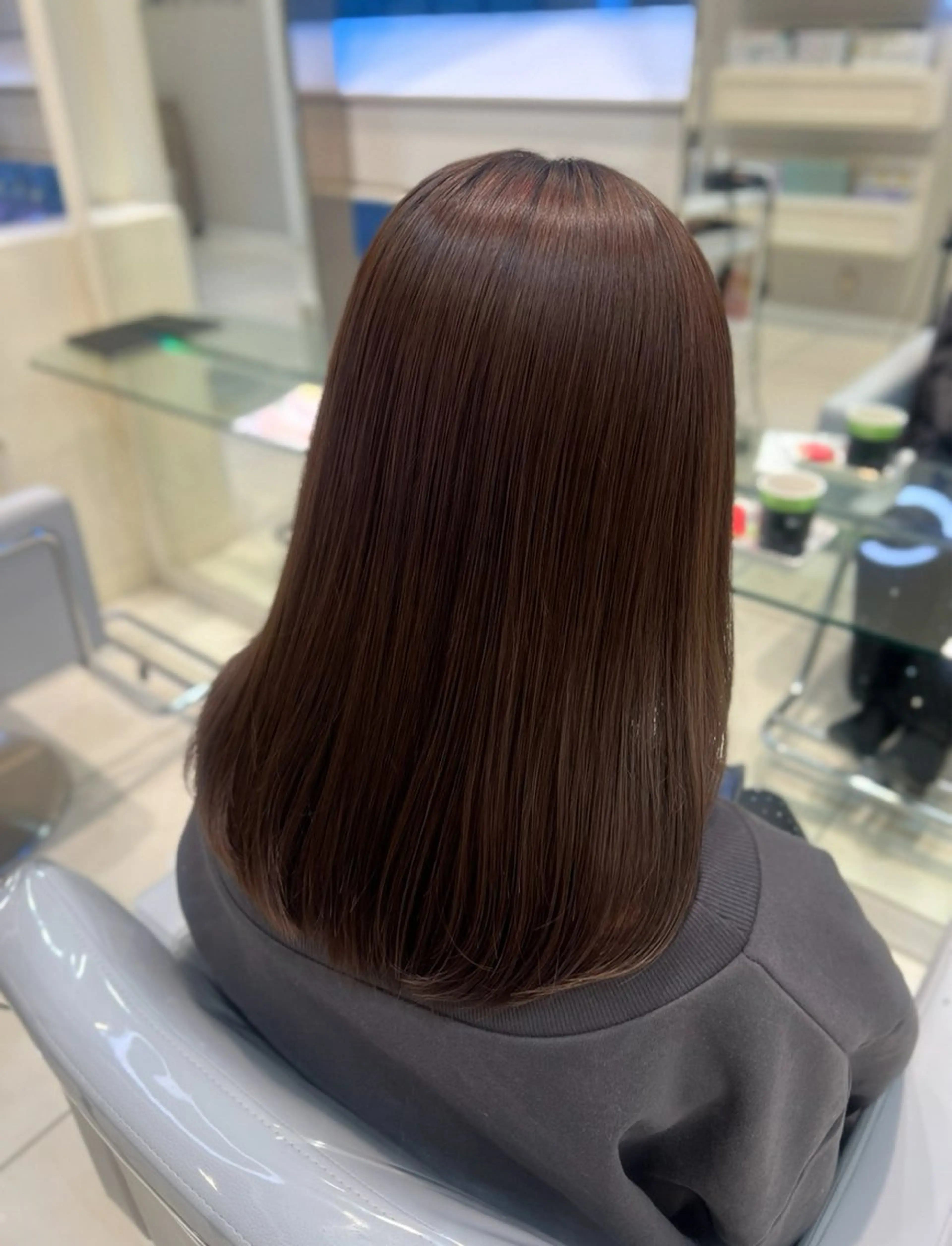 セミロング カラー Ash 銀座店所属・銀座/カラー 🎀momo🎀のヘアスタイル