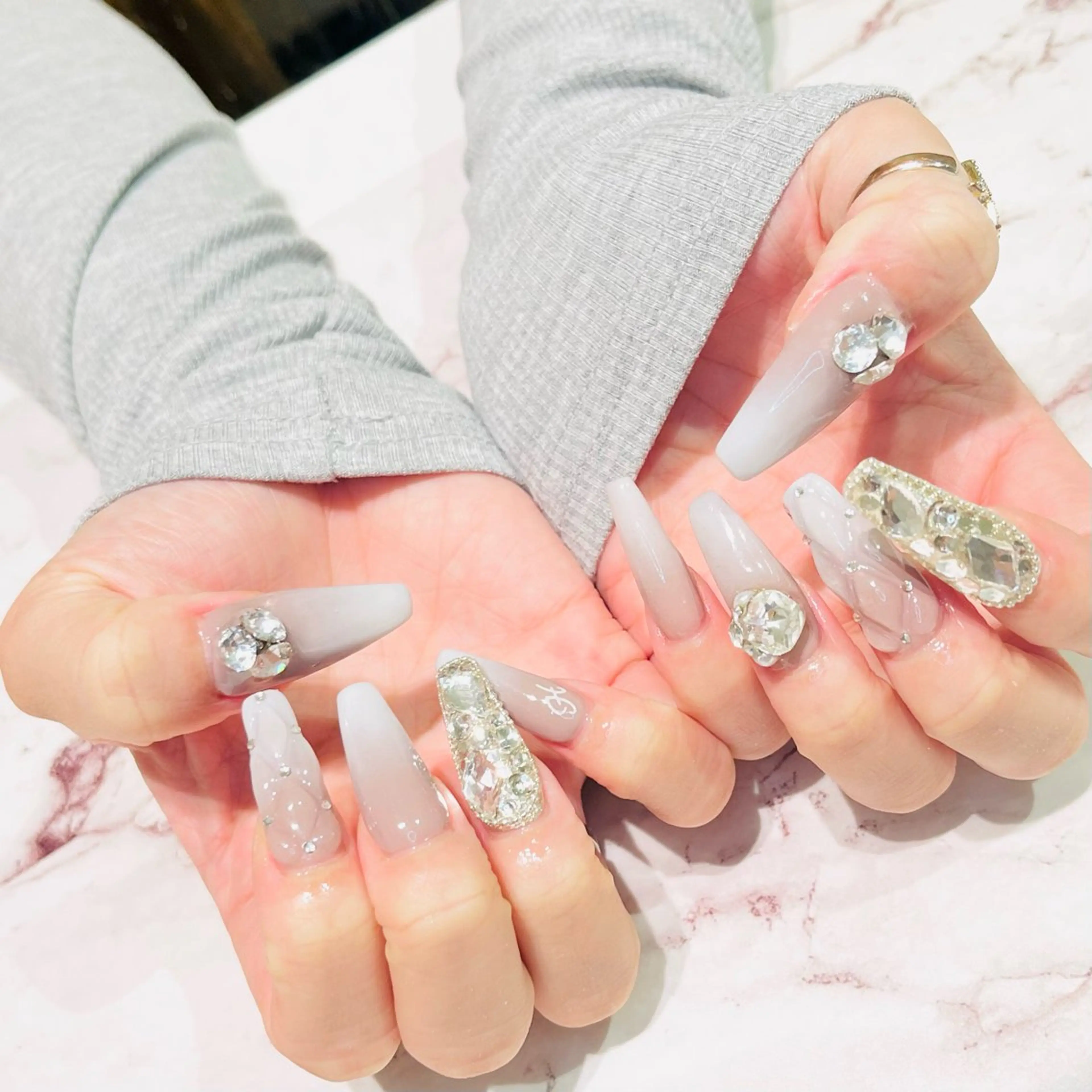 ネイル ハンドネイル Hair removal & Beauty salon Produce by Lucia所属・nail salon Luciaのネイルデザイン