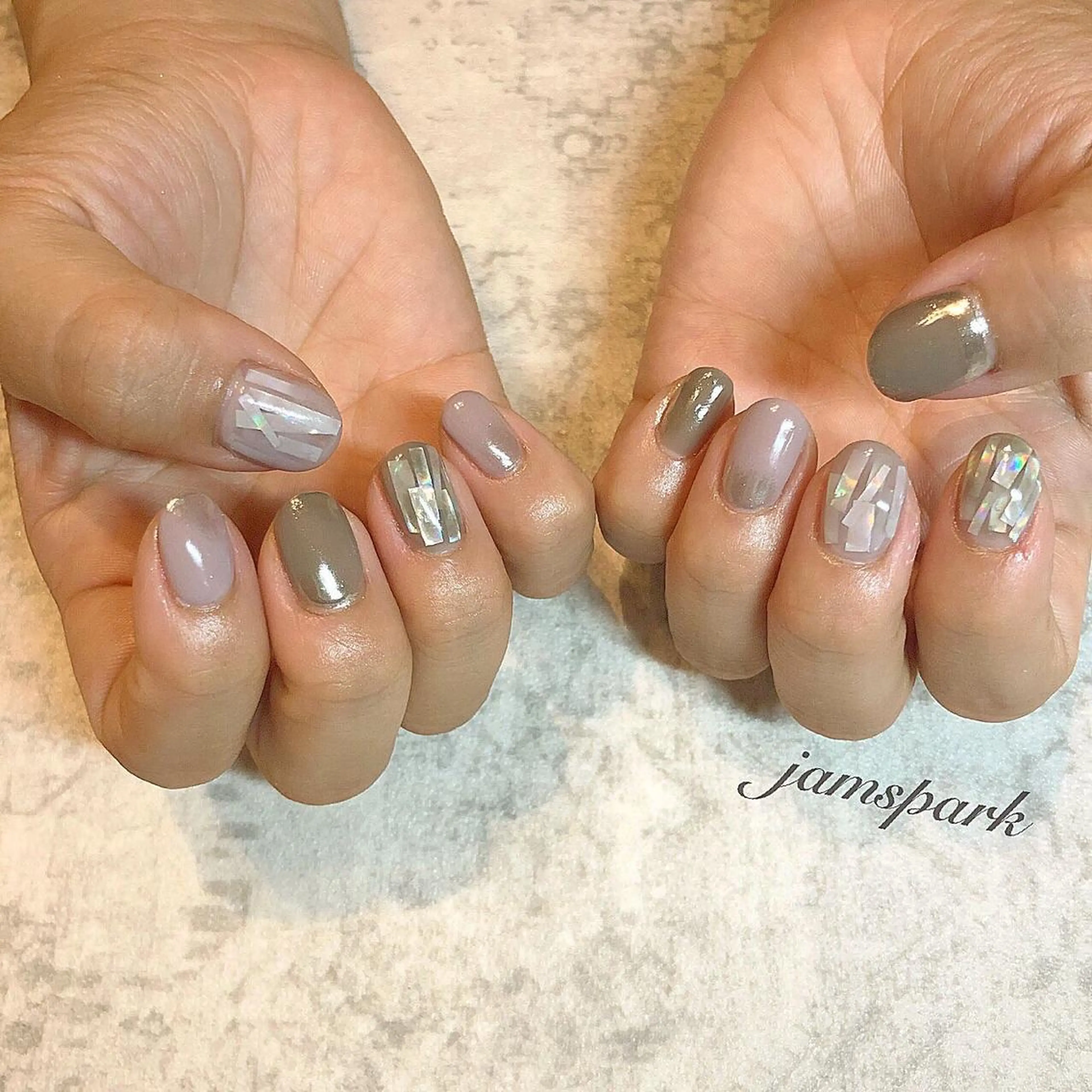 ネイル ジェルネイル グラデーション ミラーネイル ニュアンスネイル ショートネイル ハンドネイル jamspark ✨のネイルデザイン