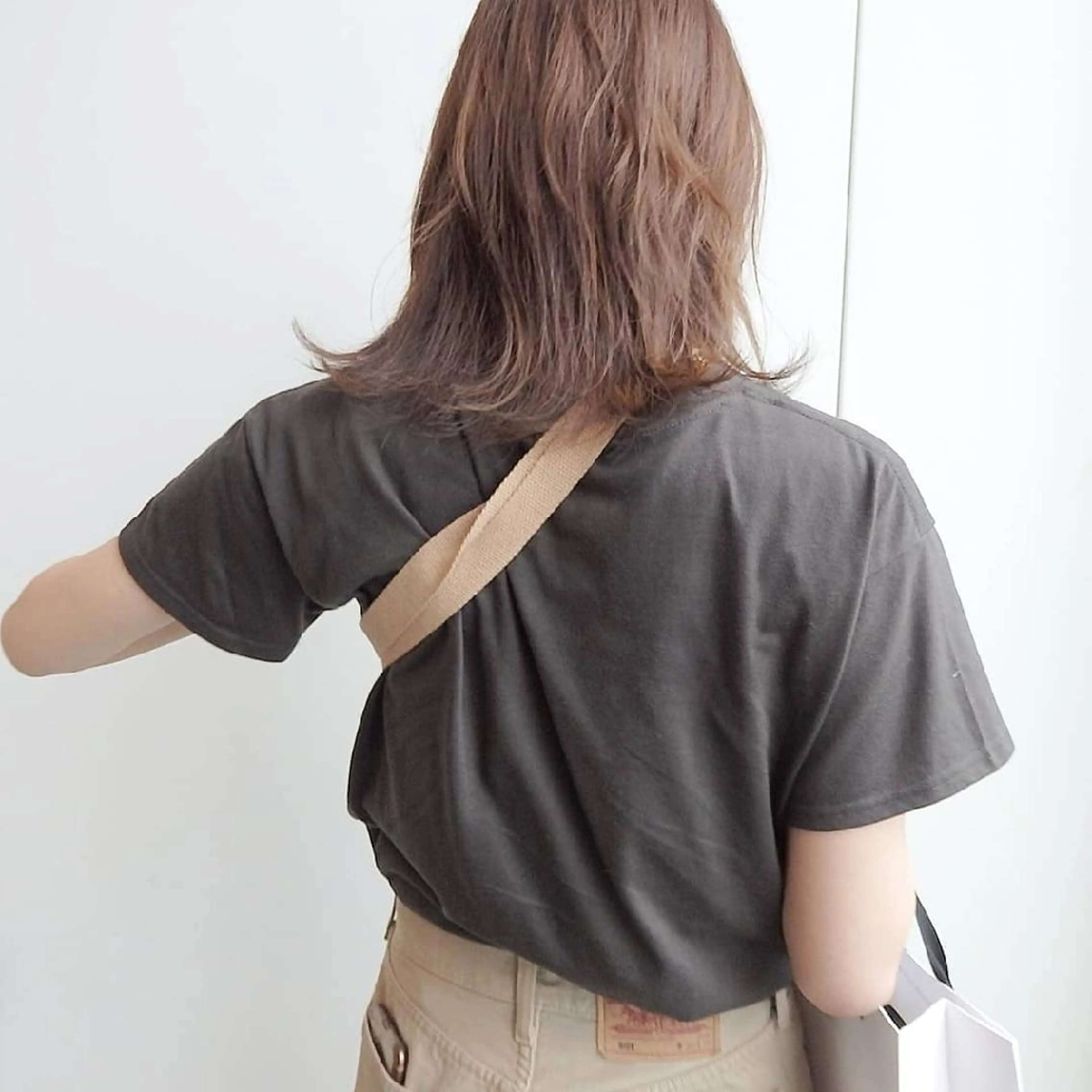 ミディアム iplus まつげ、眉毛、耳つぼのマツエク・マツパデザイン