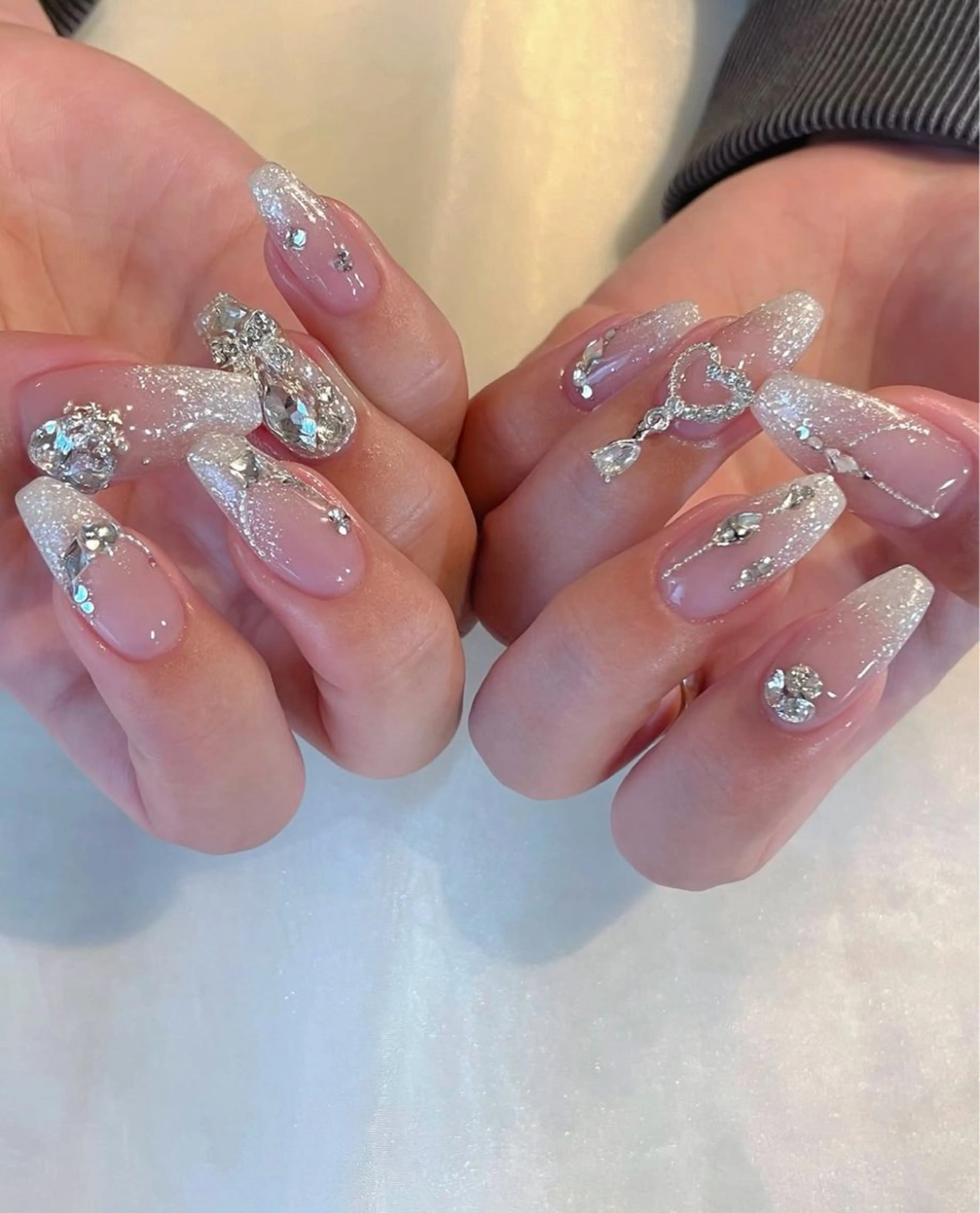 ネイル 韓国ネイル ニュアンスネイル シンプルネイル ワンホンネイル ハンドネイル ハンドケア Nihonthy Nail 新宿所属・Nihonthy Nail 新宿のネイルデザイン