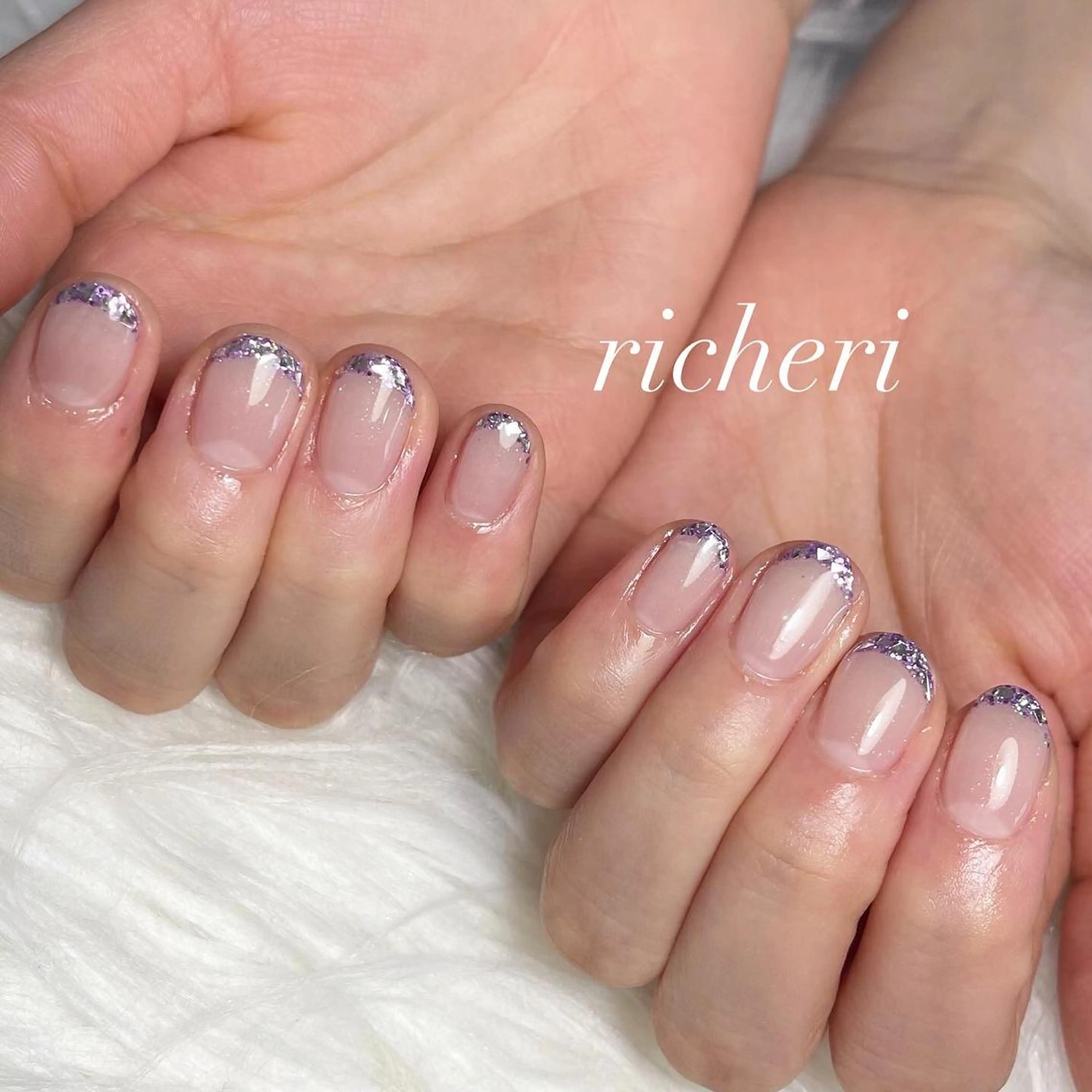 ミディアム ネイル パープルカラー 韓国風ヘア アートネイル フレンチネイル ジェルネイル richeri beautyのエステ・リラクイメージ
