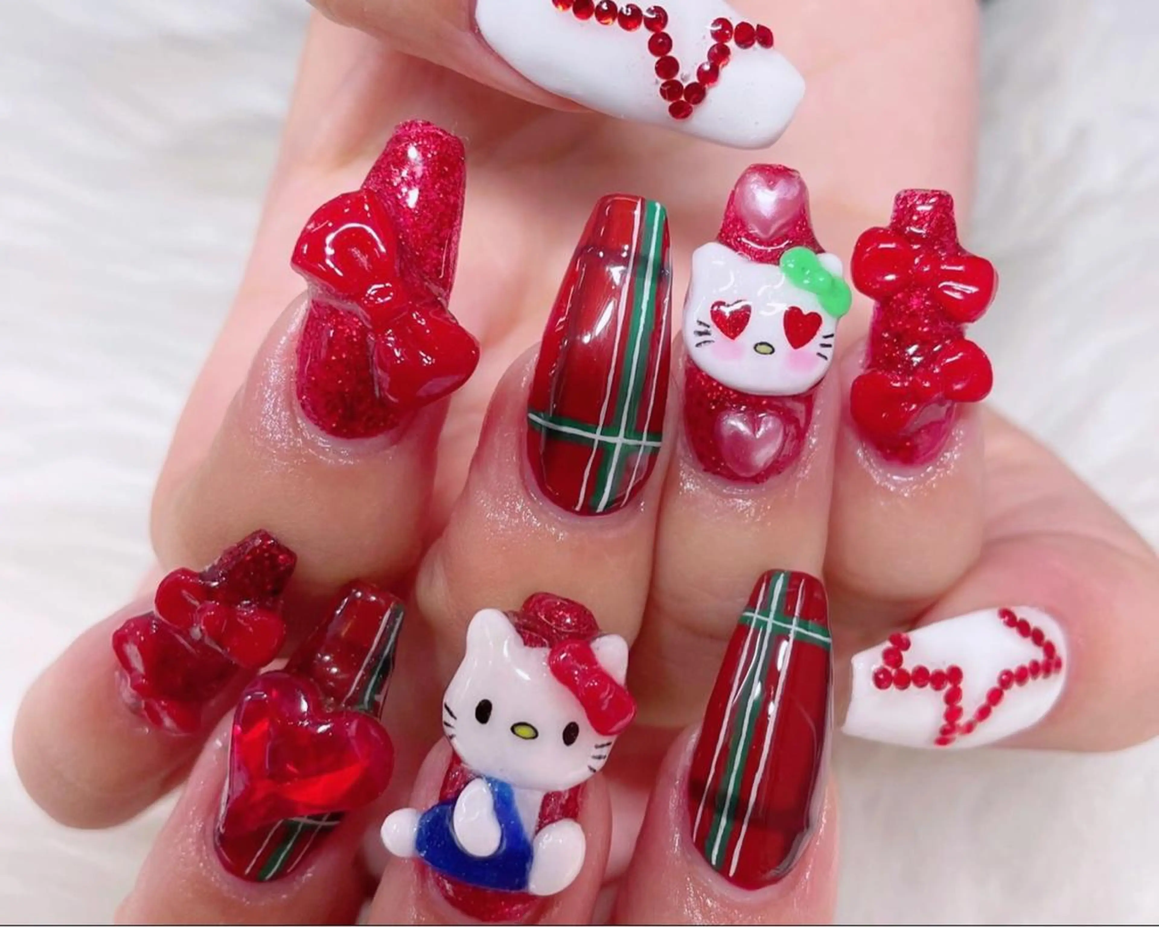 ネイル 成人式 スカルプネイル NAILSGOGO shibuyaのネイルデザイン