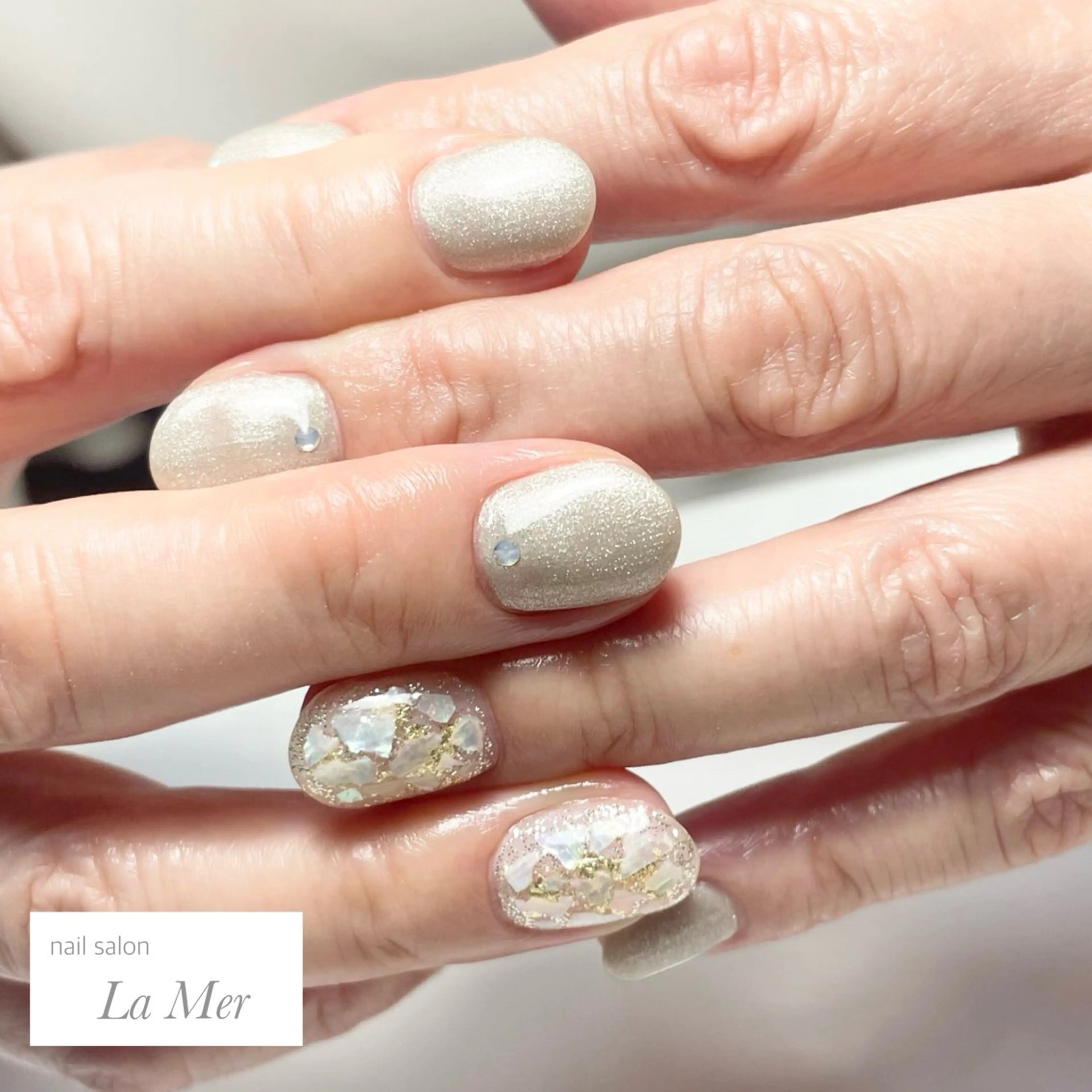 ネイル マグネットネイル オフィスネイル シンプルネイル ストーンネイル 夏ネイル ハンドネイル nailsalon La Merのネイルデザイン