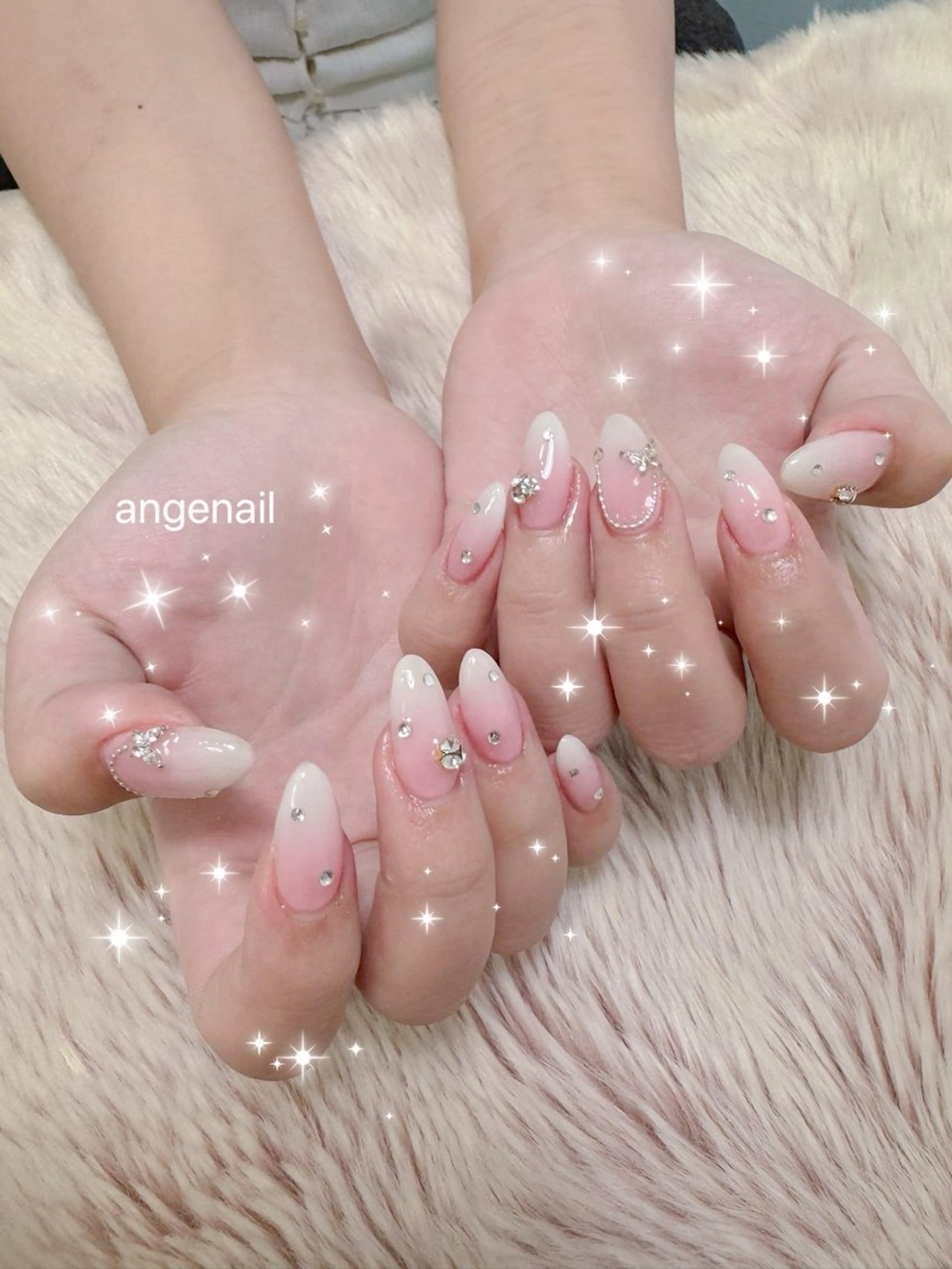 ネイル ハンドネイル オーナーネイリスト MAKIのネイルデザイン