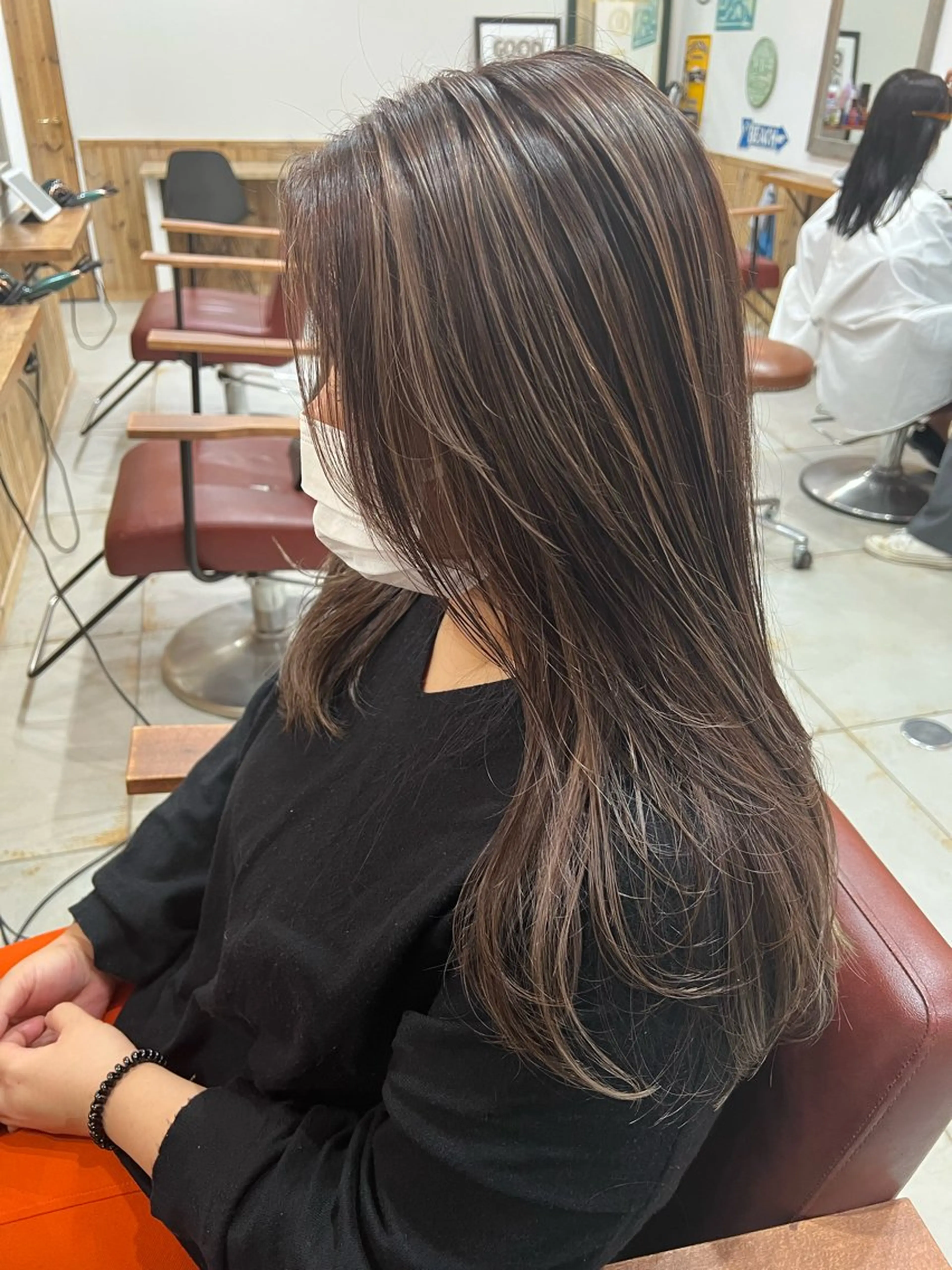 ロング ヘアカラー トリートメント hair  design Norm所属・ハイライトバレイヤー ジュ🎨川村聖吾🎨のヘアスタイル