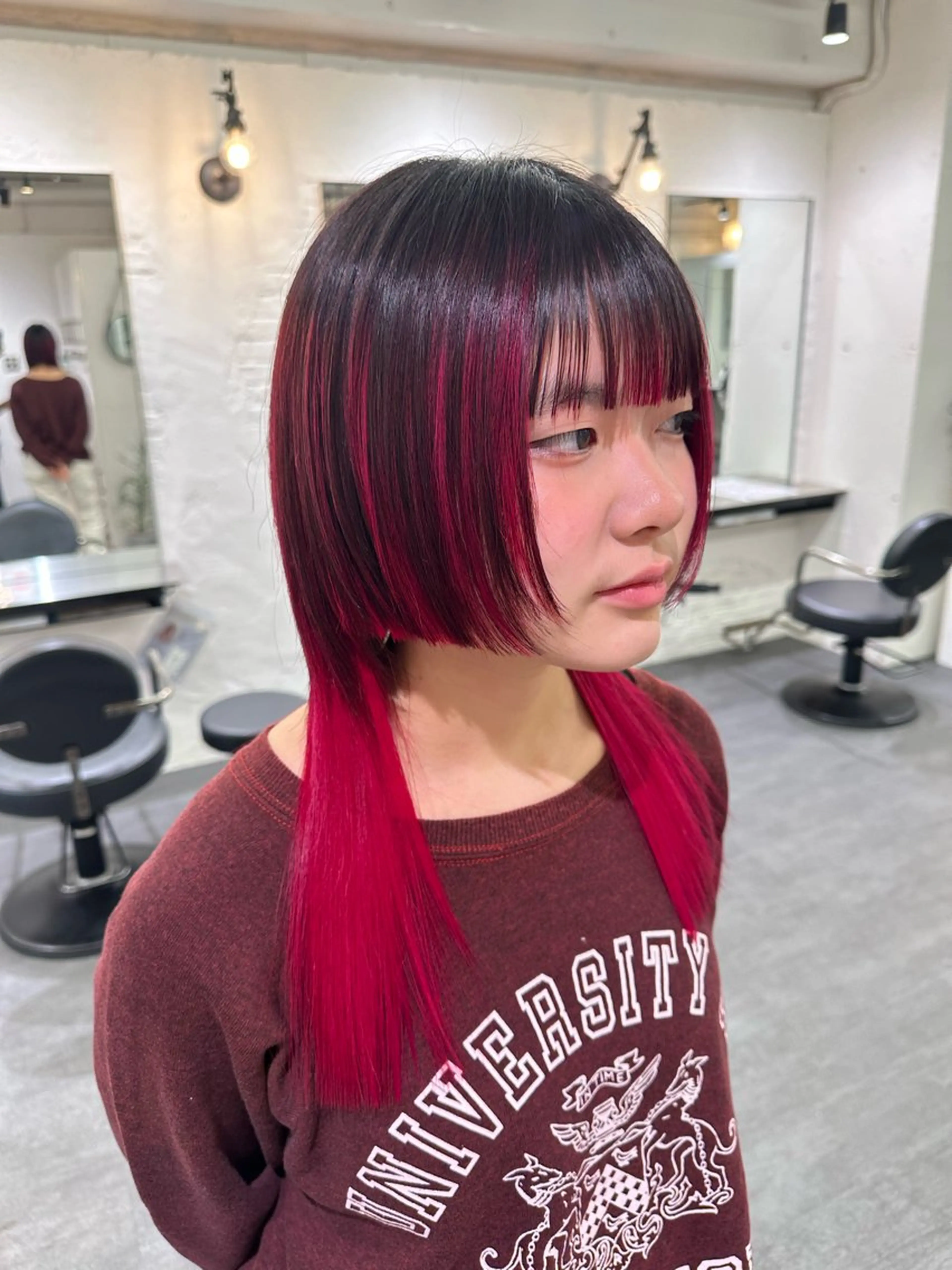 セミロング カラー カット ヘアカラー トリートメント 梅田ハイトーン チダ ヒナノのヘアスタイル