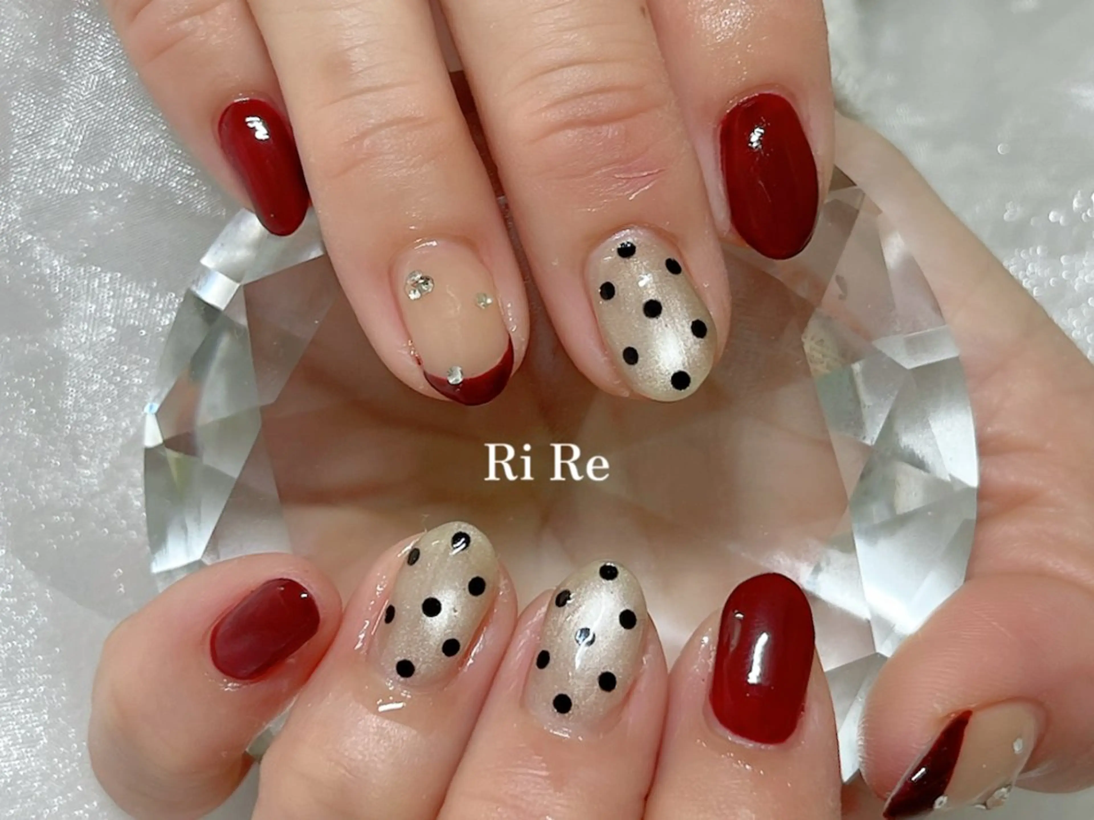 ネイル ボルドー ドット 冬ネイル クリスマス Nailsalon RiRe♡Reikaのネイルデザイン