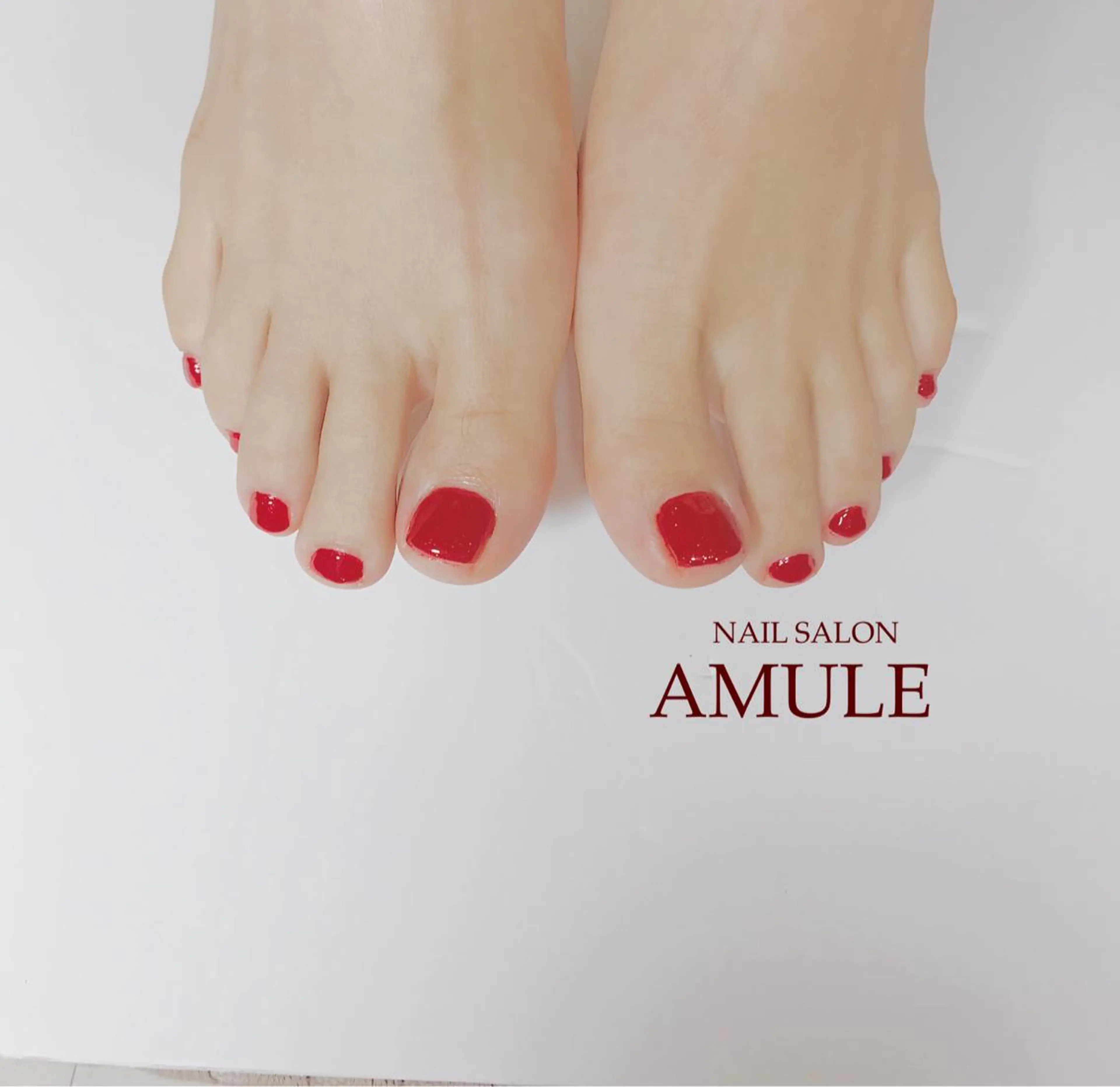 ネイル フットネイル ジェルネイル ワンカラーネイル 赤色 フットネイル NAILSALON AMULEのネイルデザイン