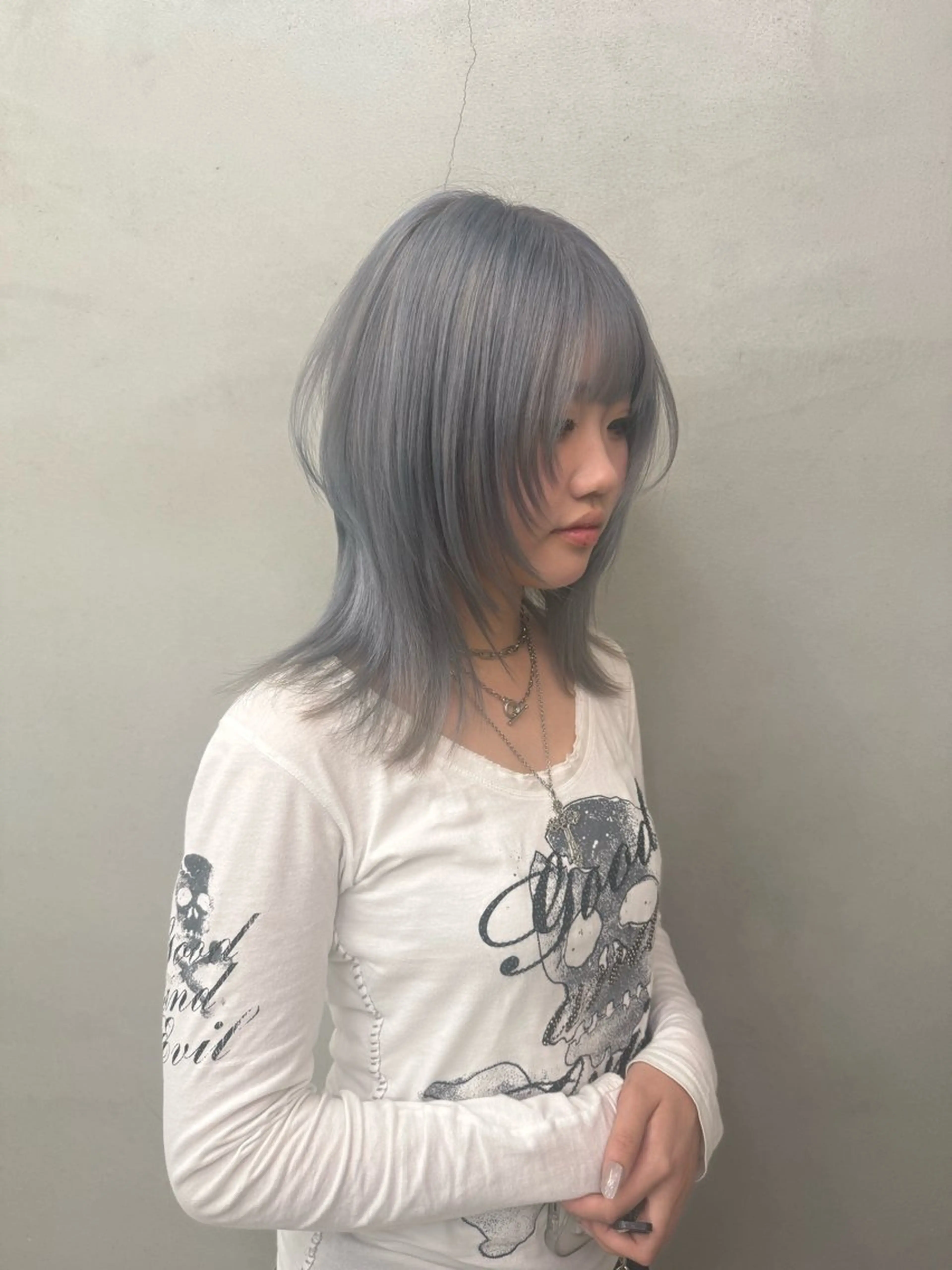 ミディアム レイヤーカット A M Iのヘアスタイル