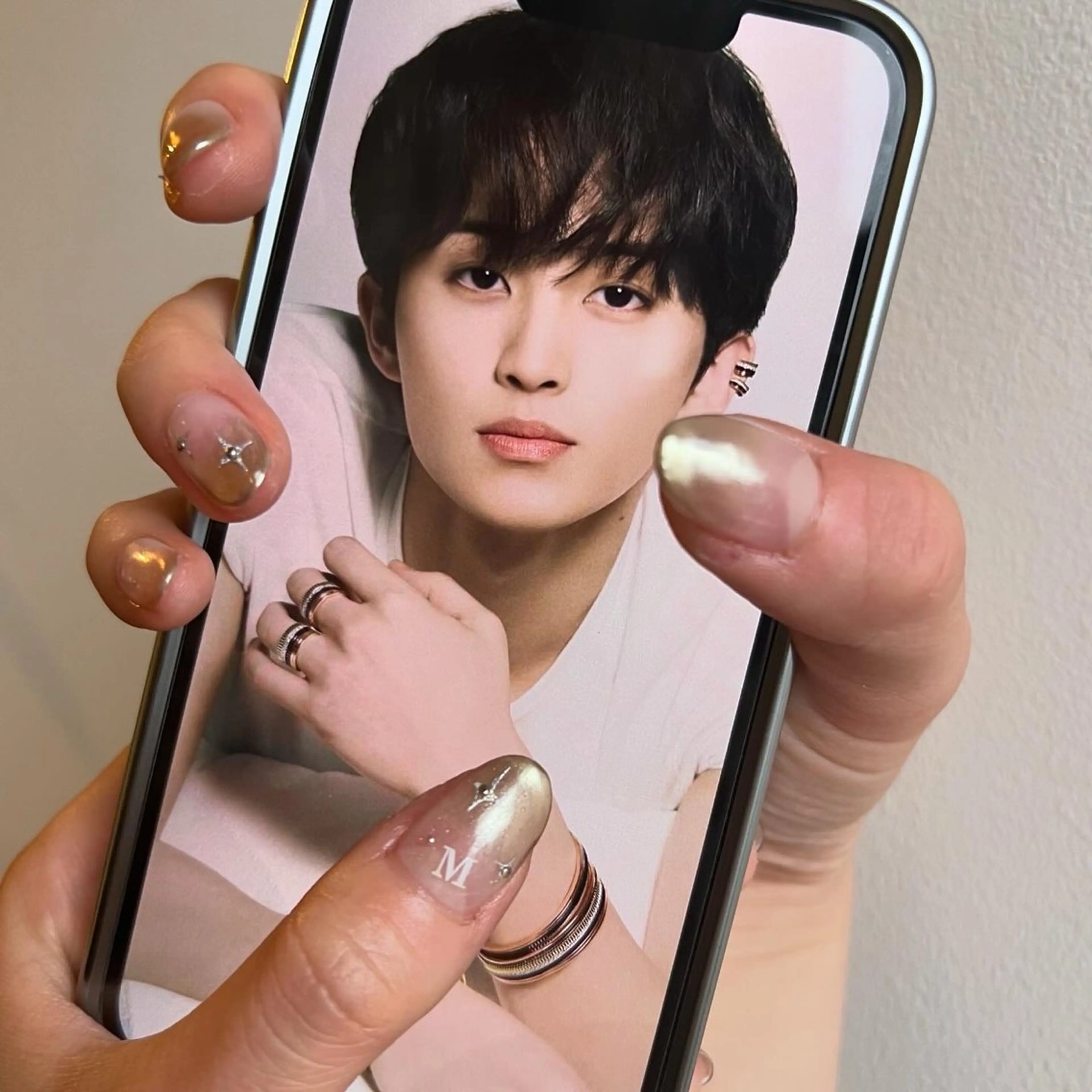 ネイル ジェルネイル 韓国ネイル マグネットネイル 持ち込み ワンカラーネイル 本町NailUsa Mimi RIKOのネイルデザイン