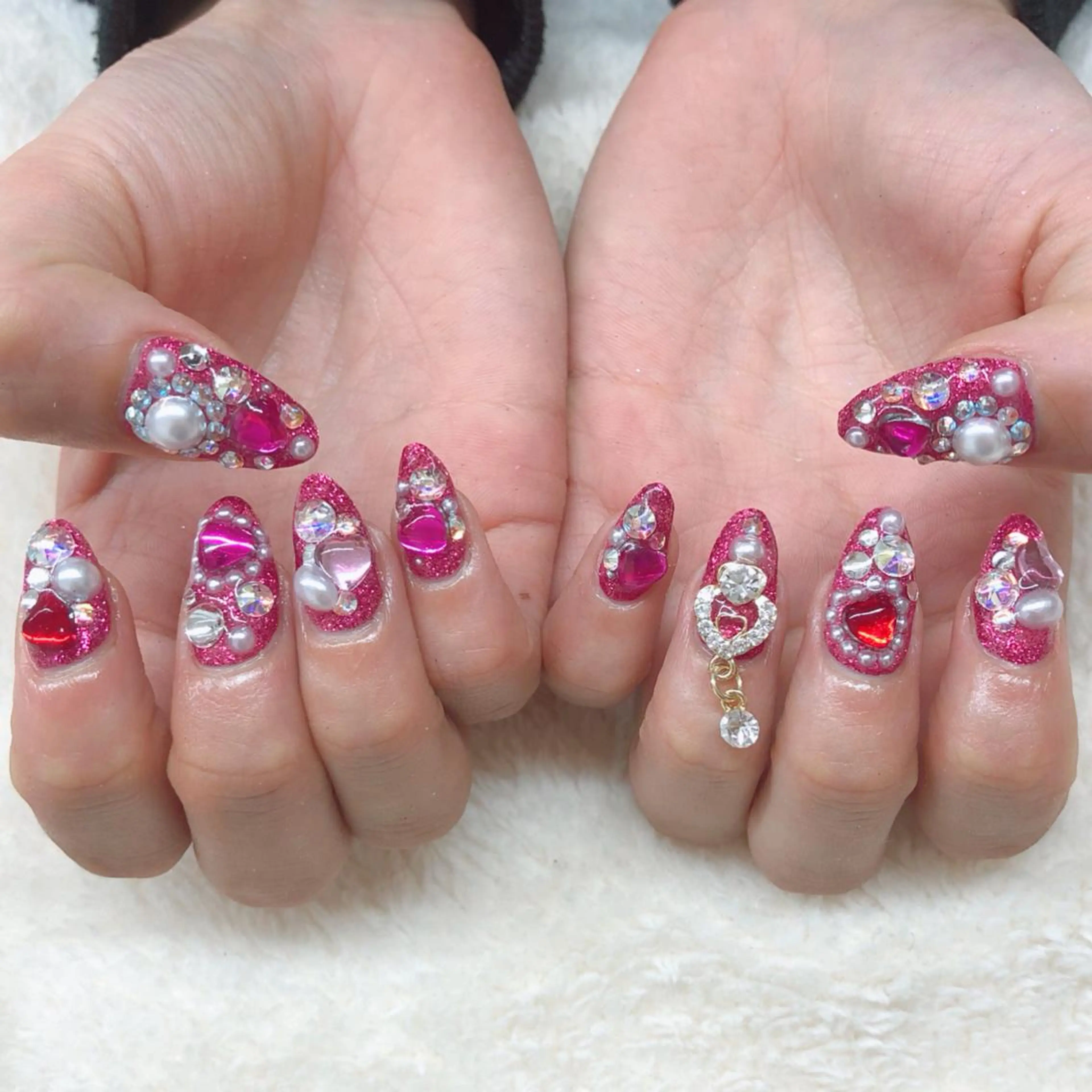 ネイル キラキラネイル ハンドネイル MAYME所属・MAYME TAMAKIのネイルデザイン