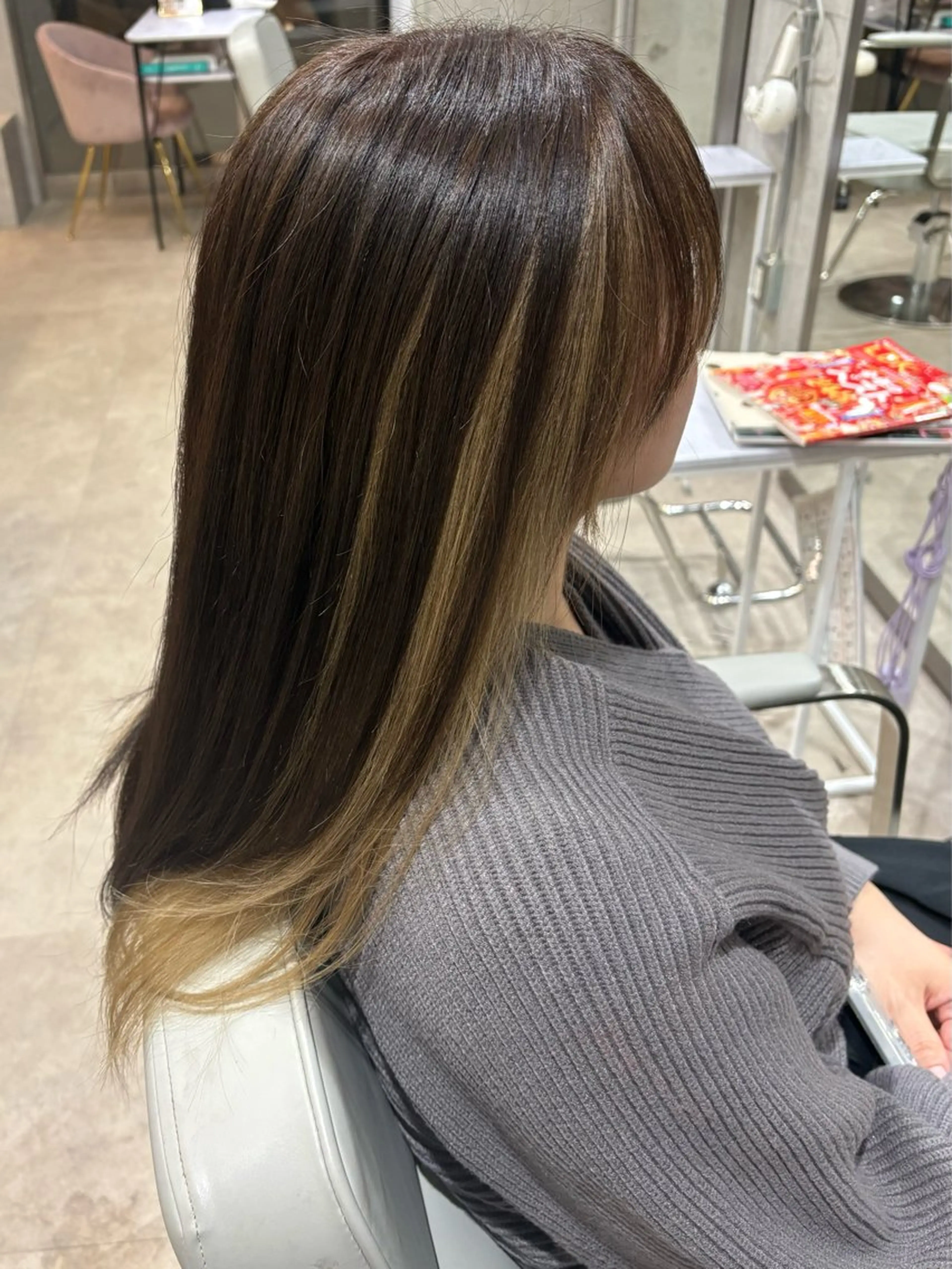 【インナーカラー💫】インナーブリーチ＋オンカラー＋オージュアトリートメントの写真