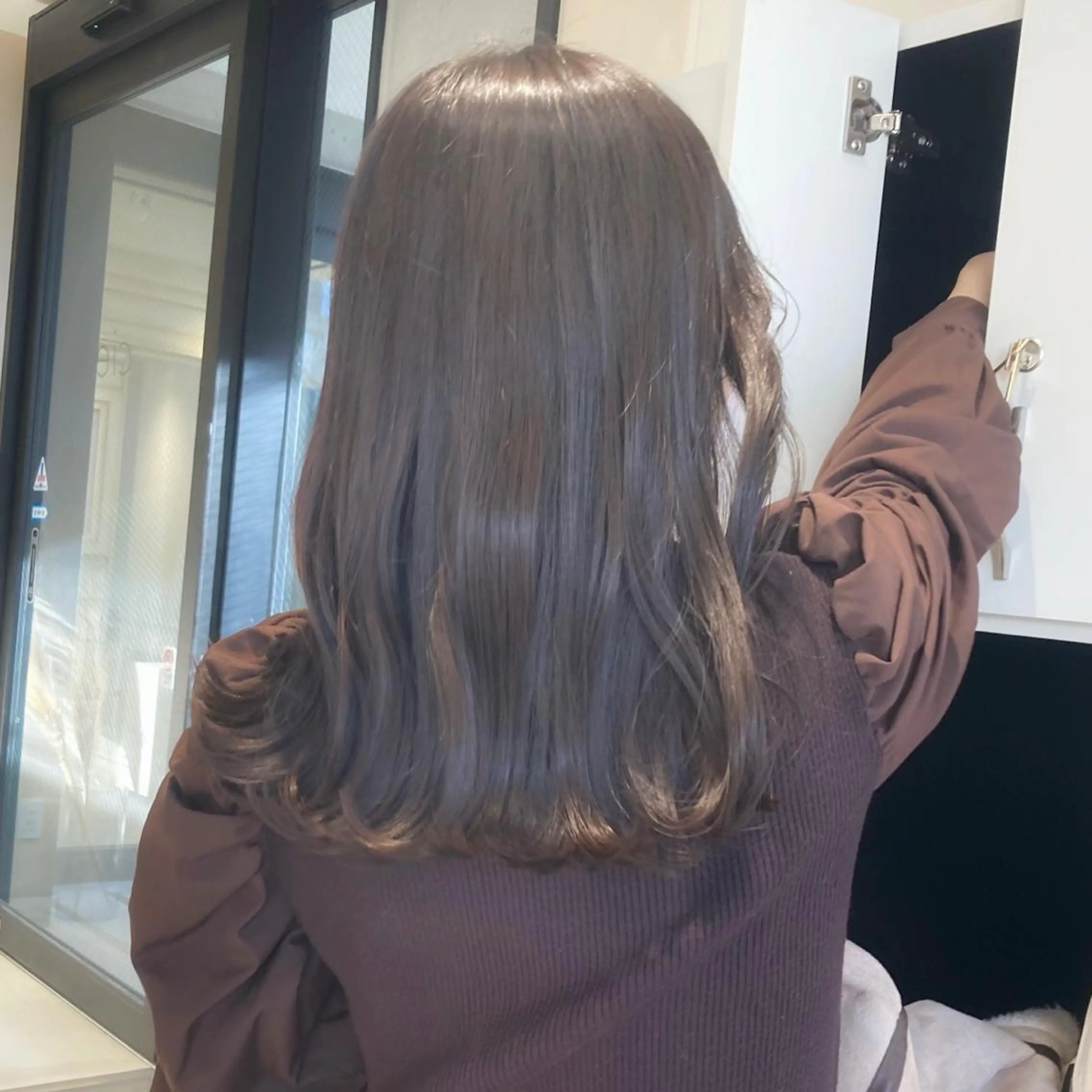 ミディアム カラー グレージュ 髪質改善 トリートメント MURANAKA RYOのヘアスタイル