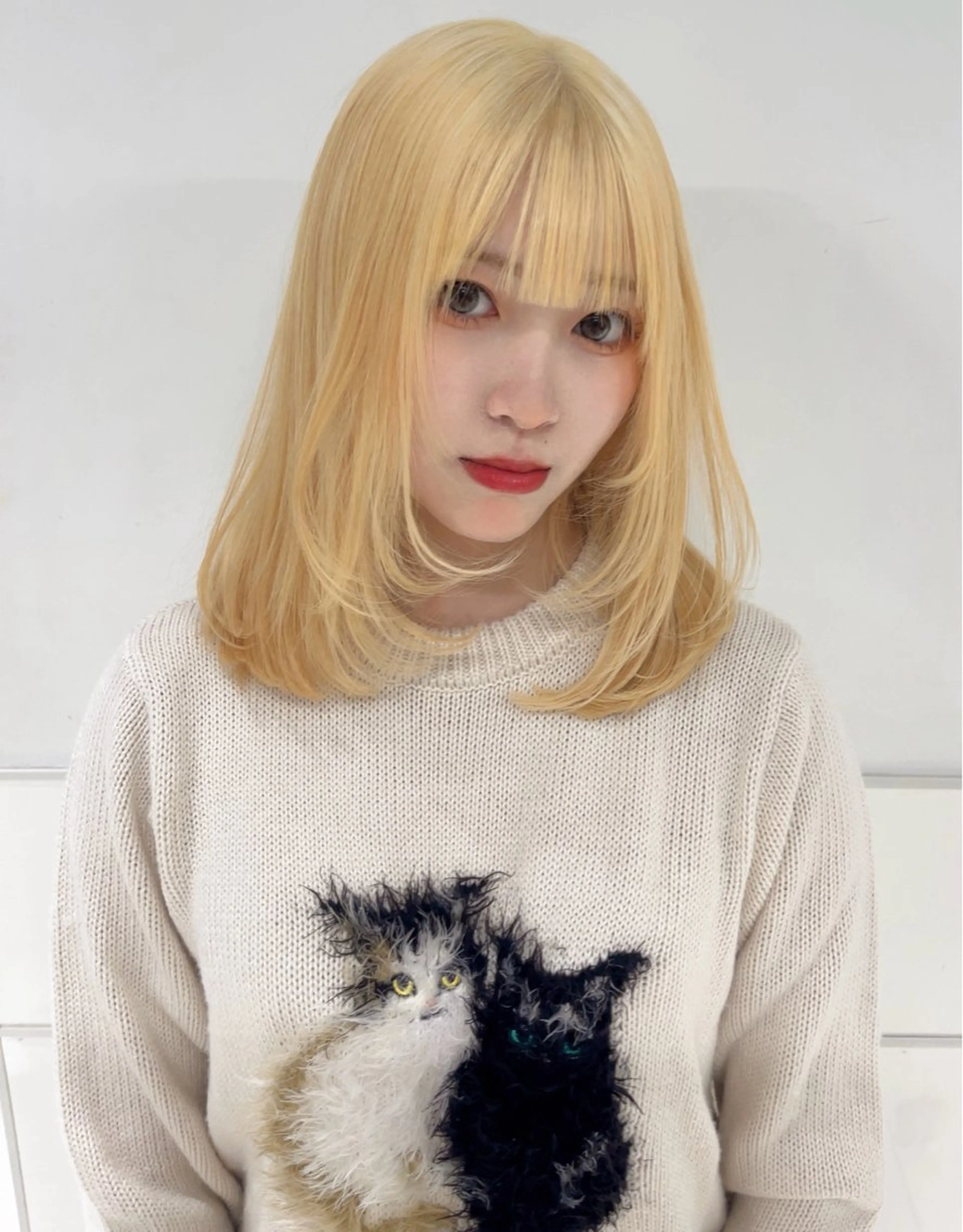 ミディアム りおな/エクステ /ミルクティーカラーのヘアスタイル