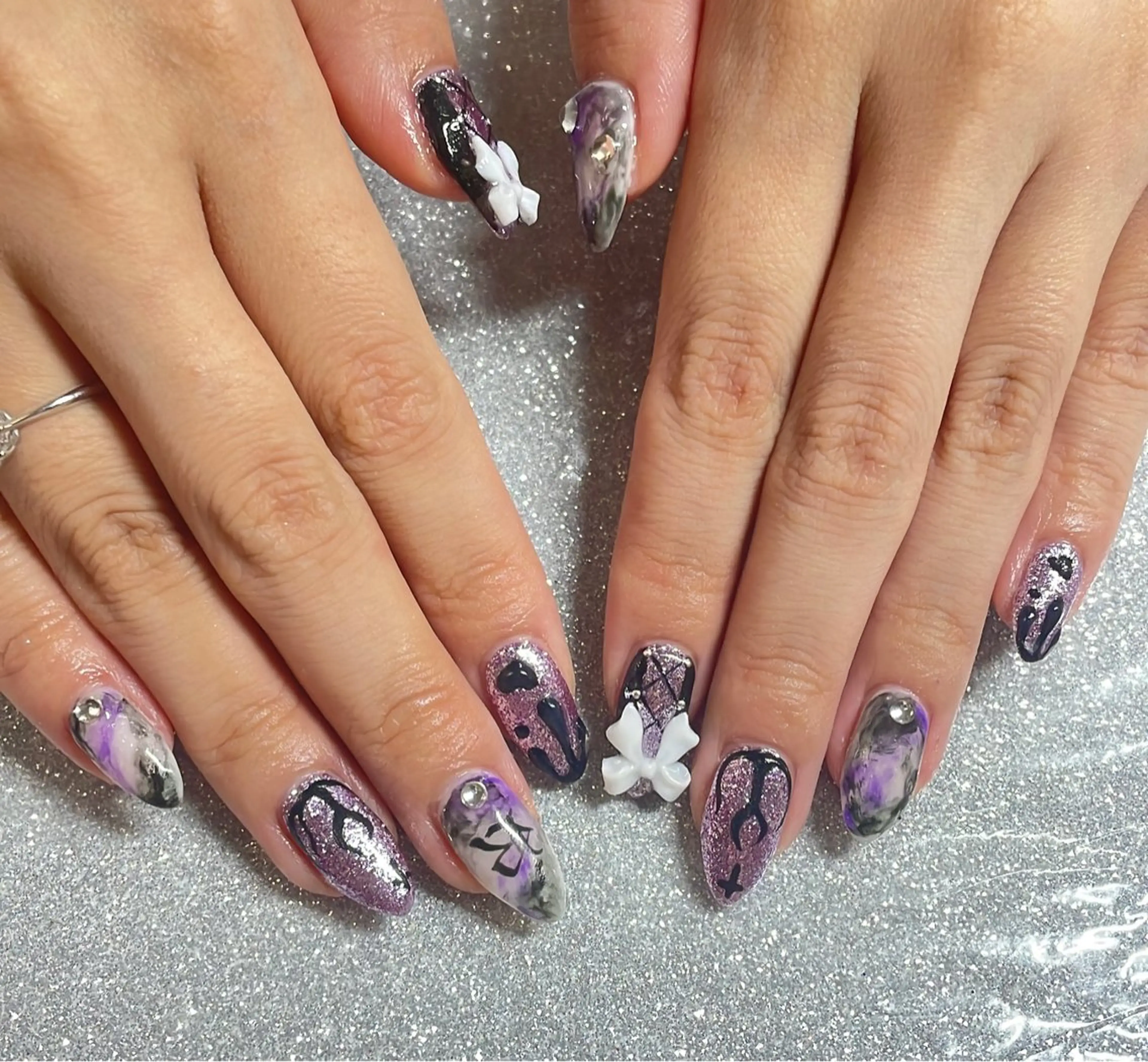 ネイル ハンドネイル VIERU 🌈🎀💖のネイルデザイン