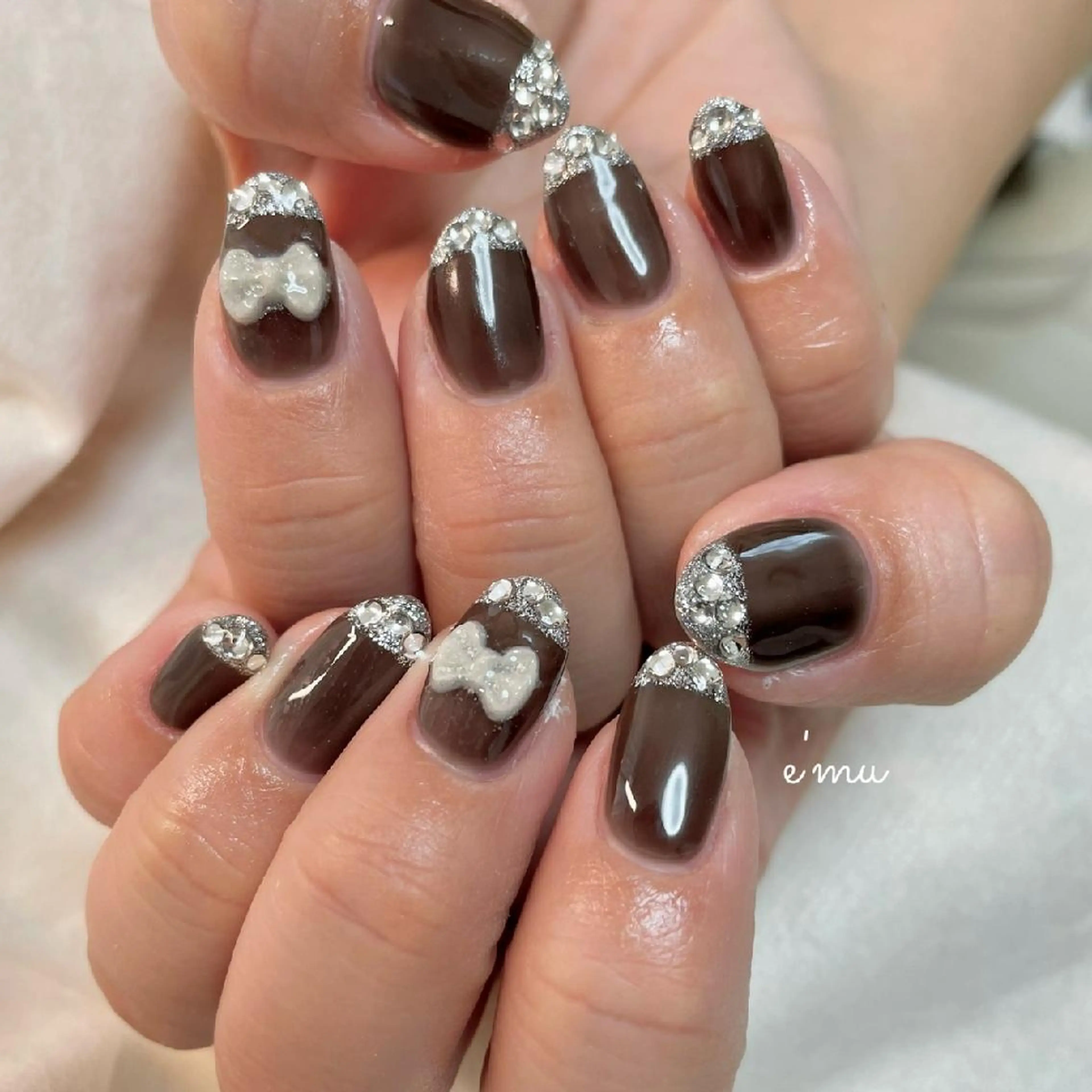 ネイル フレンチネイル ガーリー リボン ハンドネイル nail salon e'mu💐のネイルデザイン