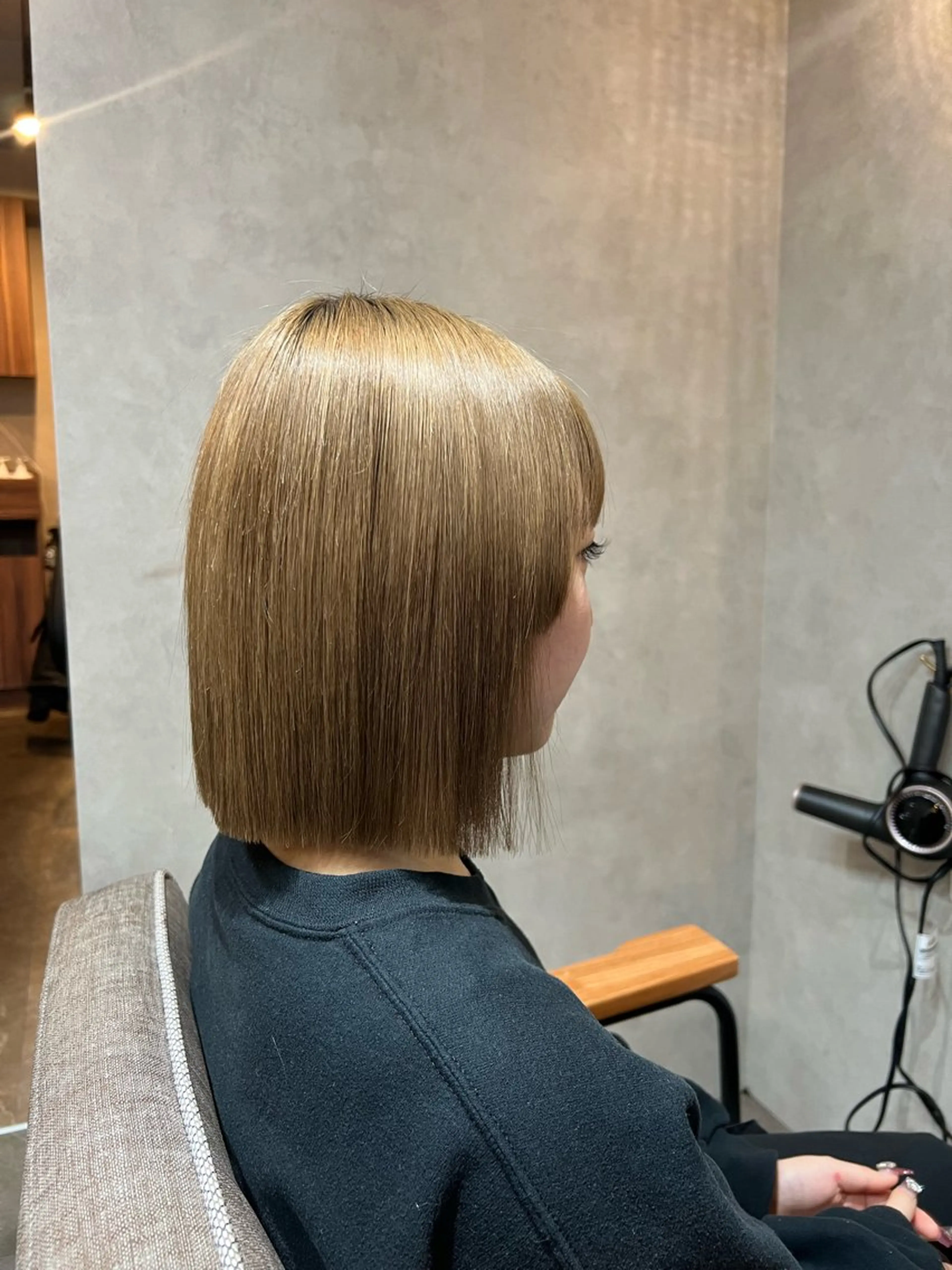 ショート カラー 切りっぱなしボブ ベージュカラー ボブ カット ヘアカラー OxO Hair 南柏所属・寺田 彩記のヘアスタイル