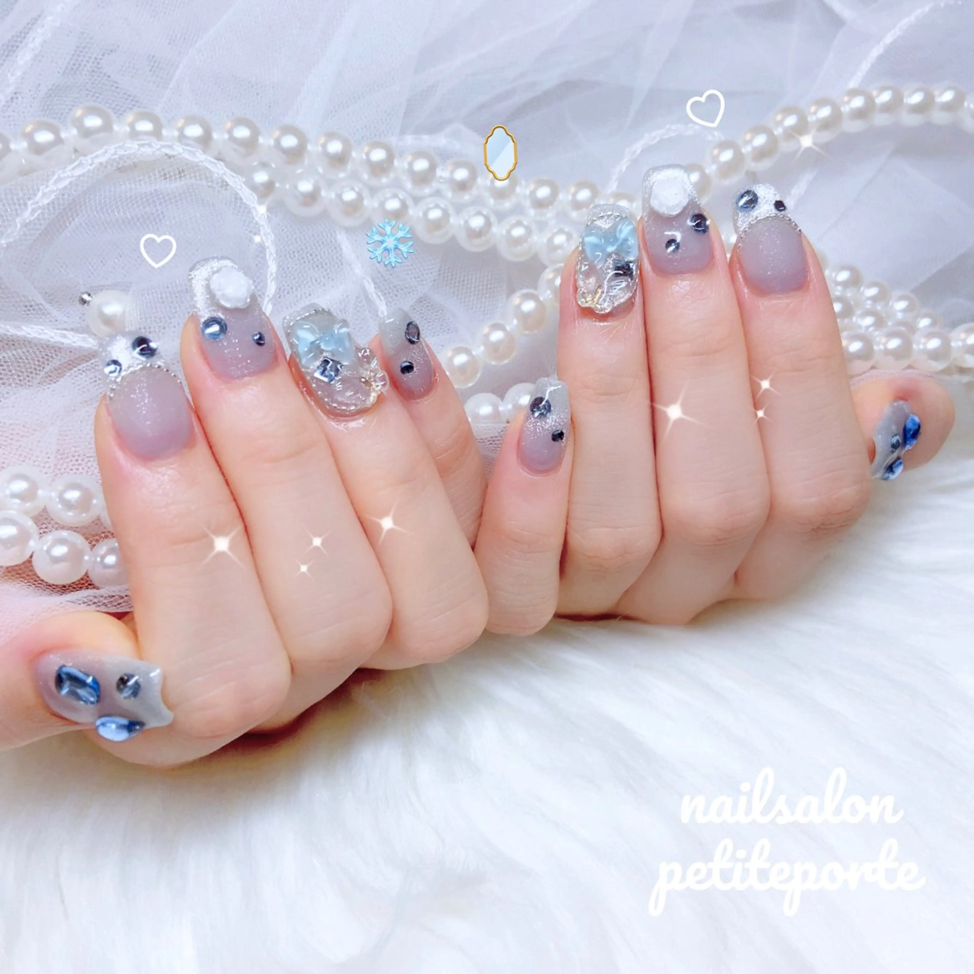 ネイル フレンチネイル 水色 マグネットネイル ピンク シルバー ハンドネイル nailsalon petite porte所属・petite porteのネイルデザイン