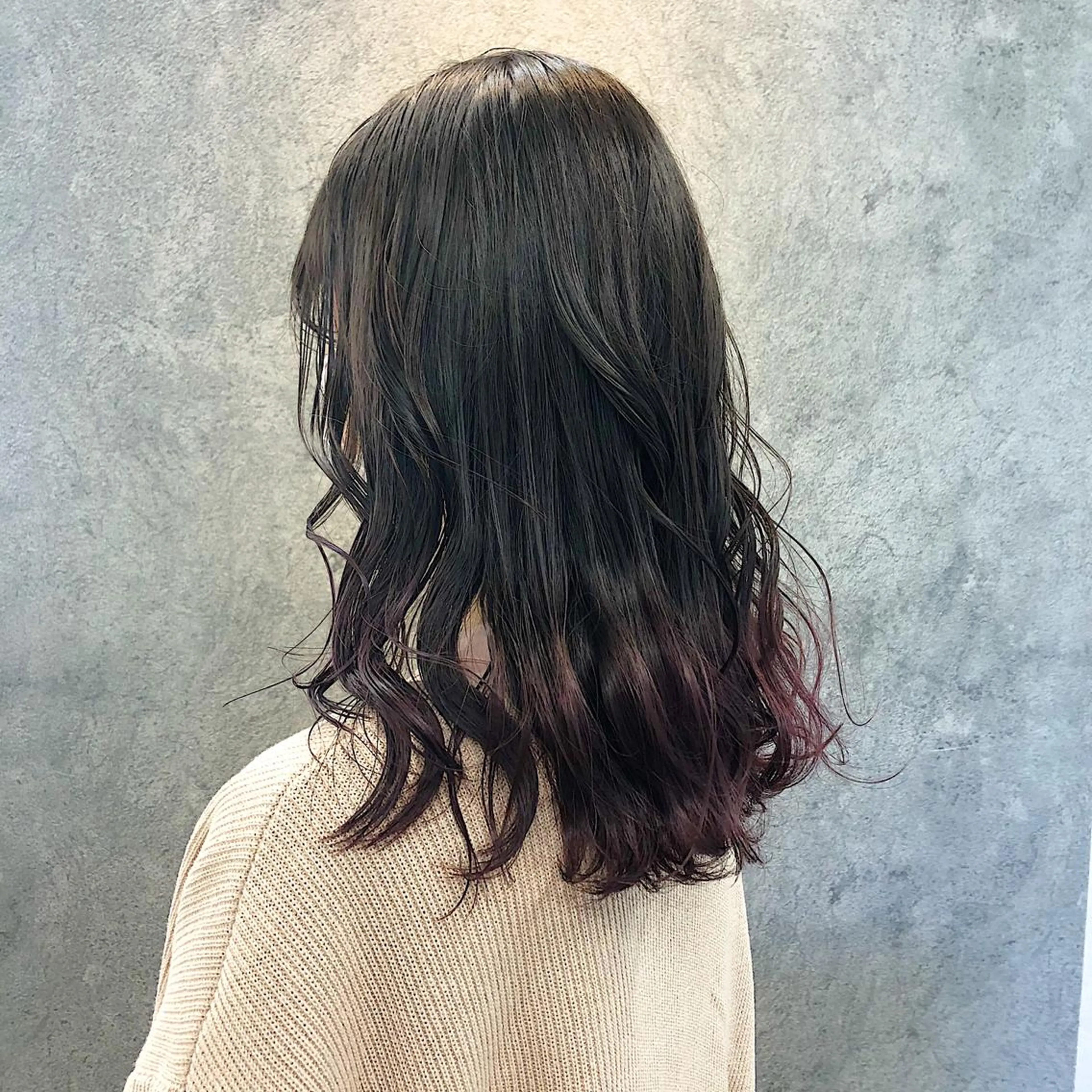 セミロング パープルカラー 所渉/韓国レイヤー /ウルフカットのヘアスタイル