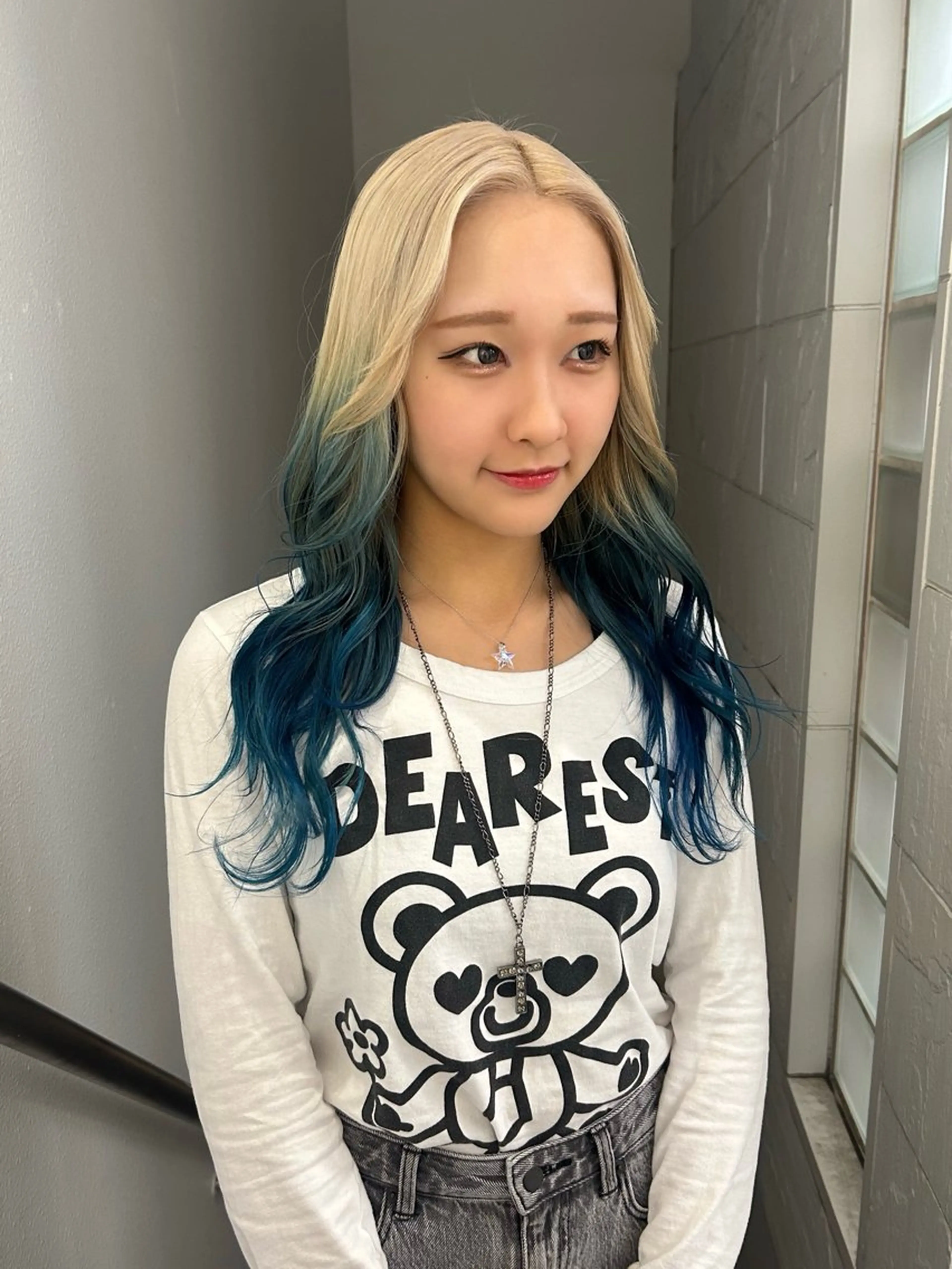 ロング カラー ブロンド ブルーカラー ホワイトブロンド ヘアカラー punel    【プネル】所属・💜Noa /艶髪ハイトーン💫のヘアスタイル