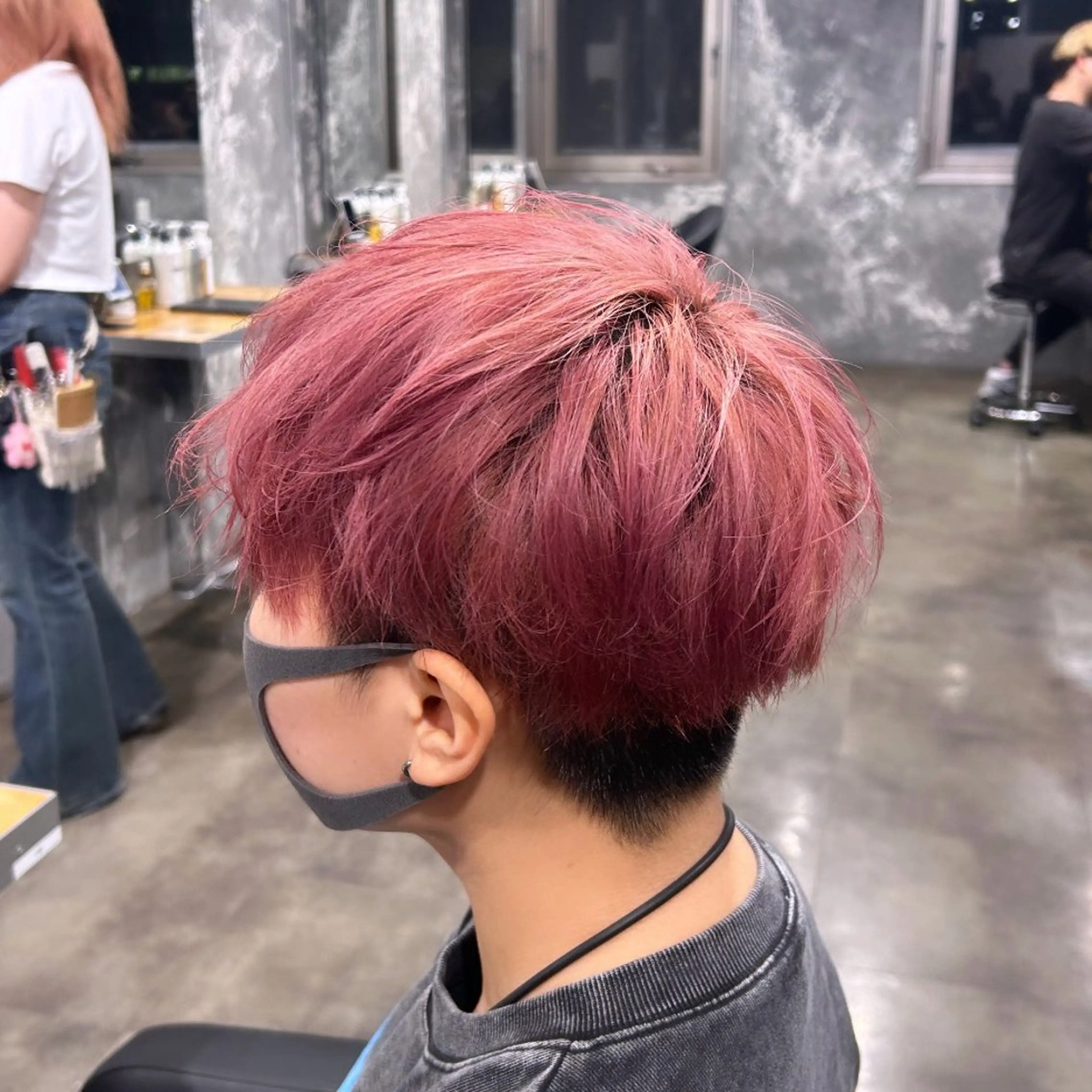 ショート IS所属・横浜美容室/透明感 カラー/レイヤーのヘアスタイル