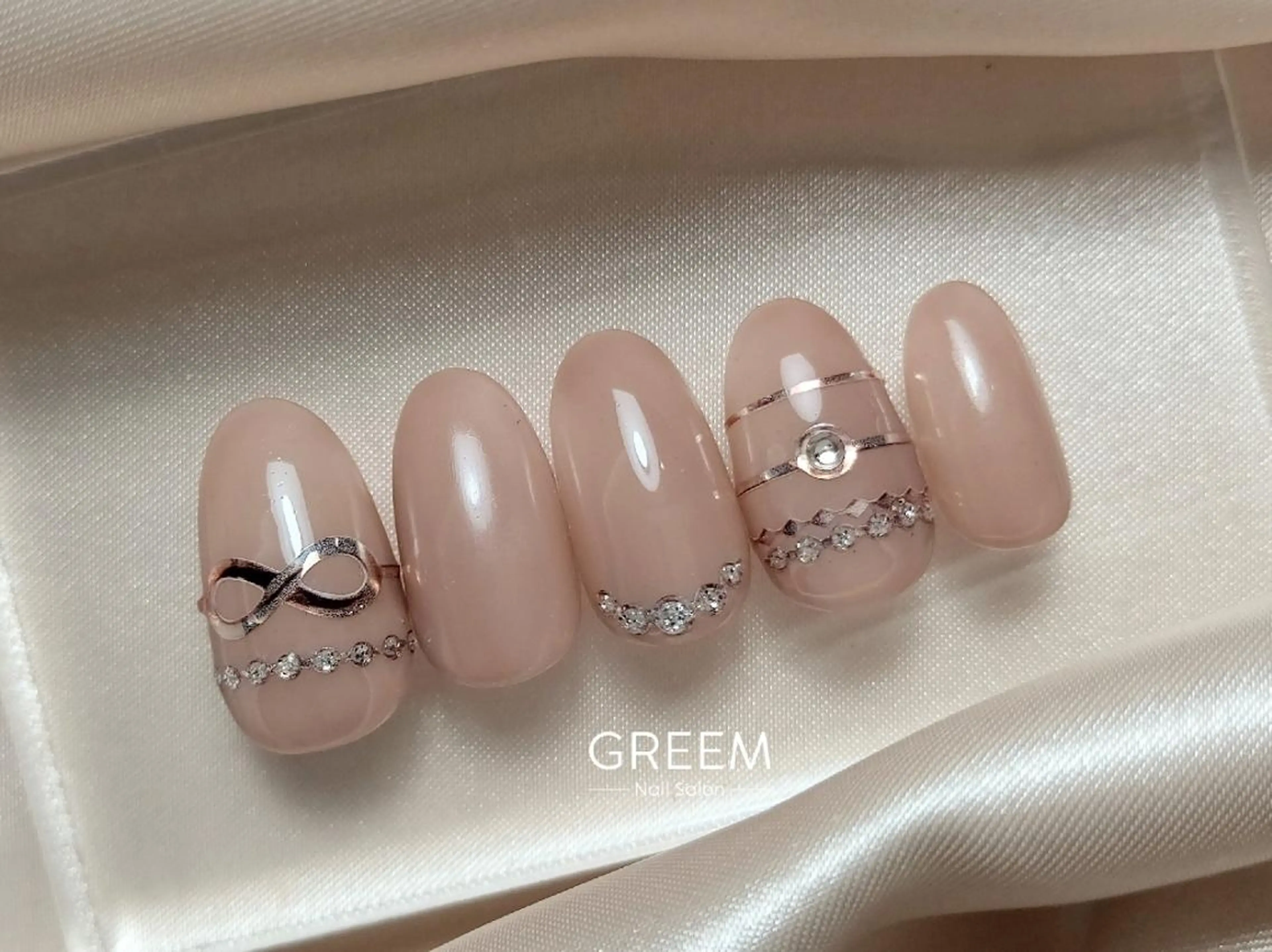 ネイル ジェルネイル キラキラネイル オフィスネイル パラジェル ピンク ハンドネイル GREEM グリームのネイルデザイン