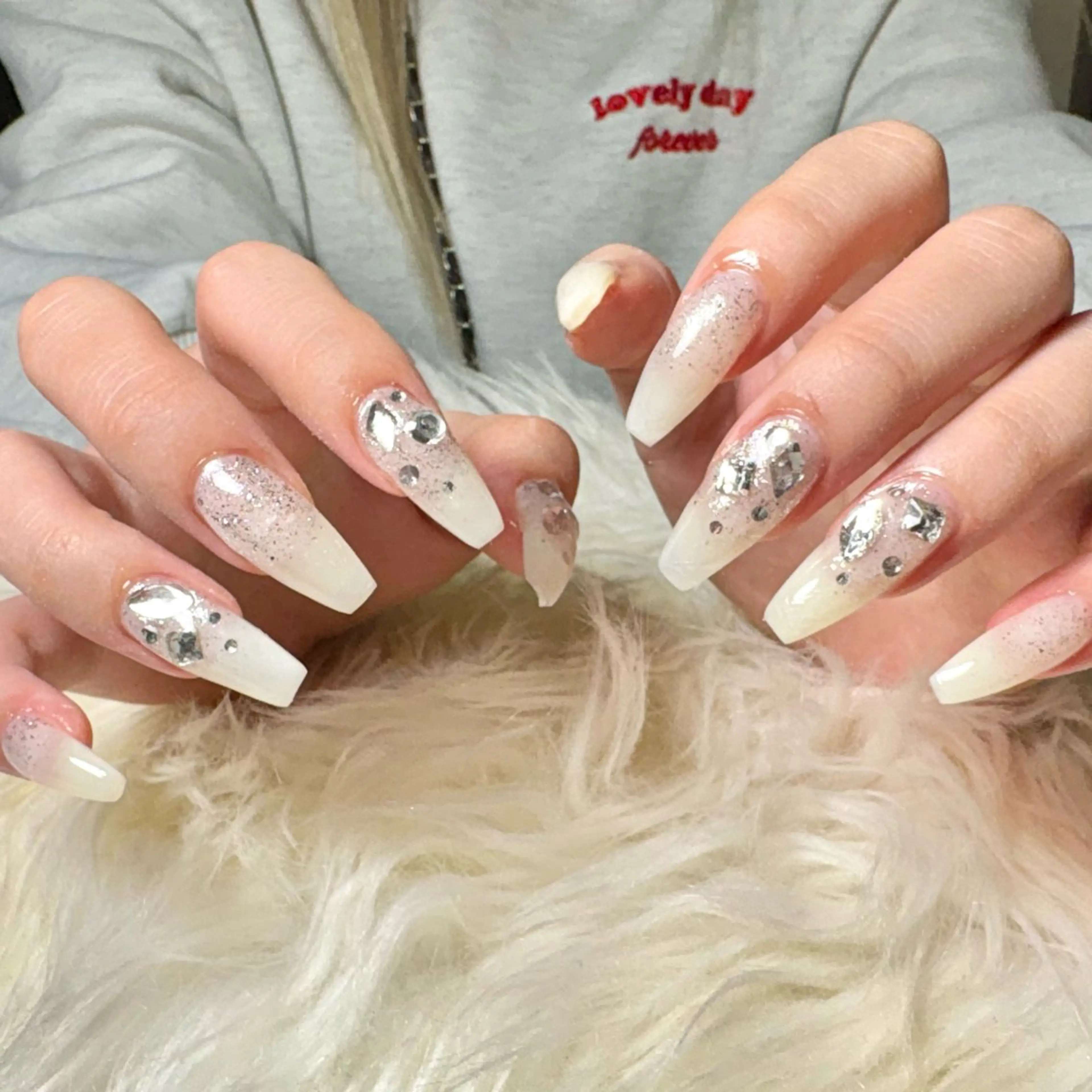 ネイル ハンドネイル ハンドケア hohomi .のネイルデザイン