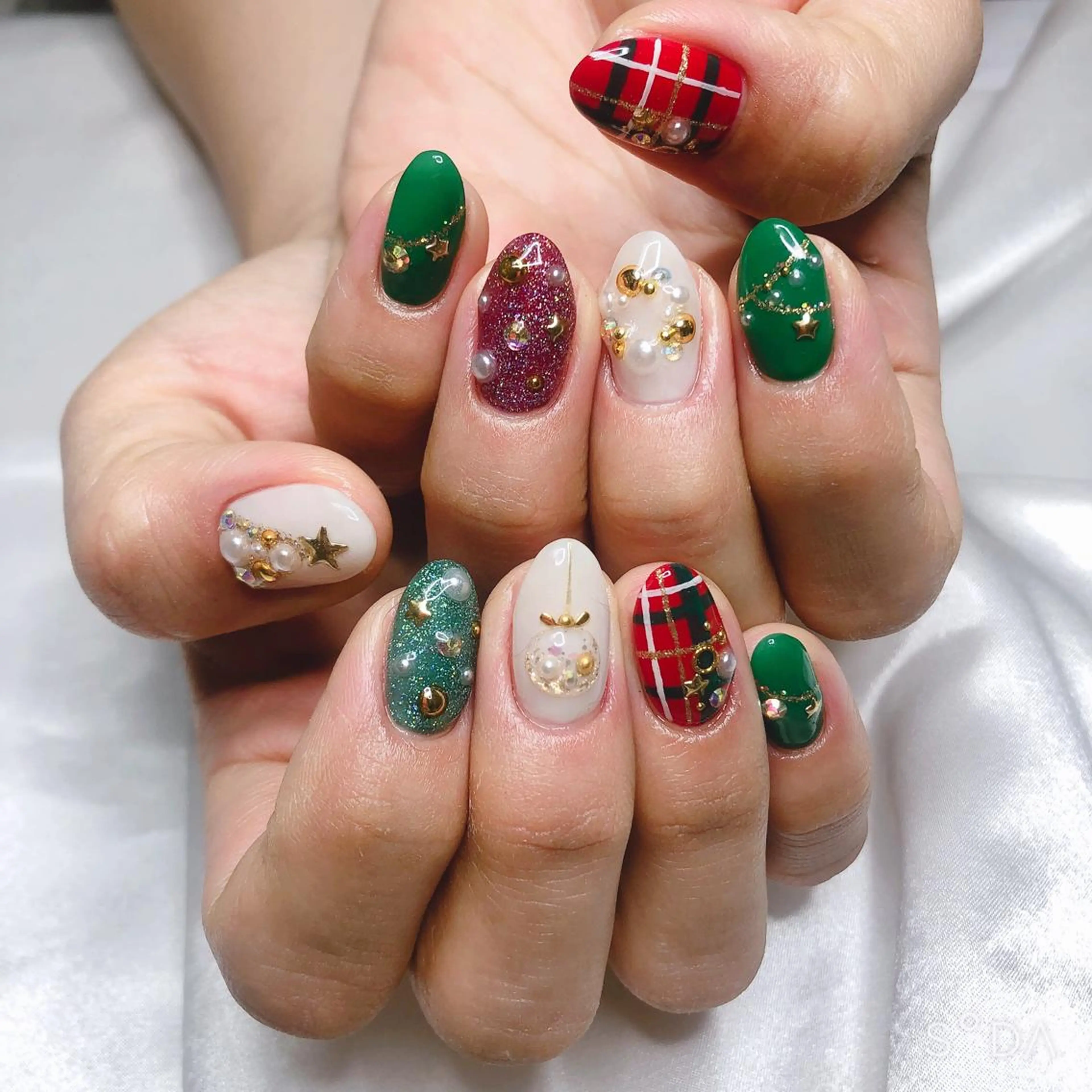 ネイル KaPílína nail salonのネイルデザイン