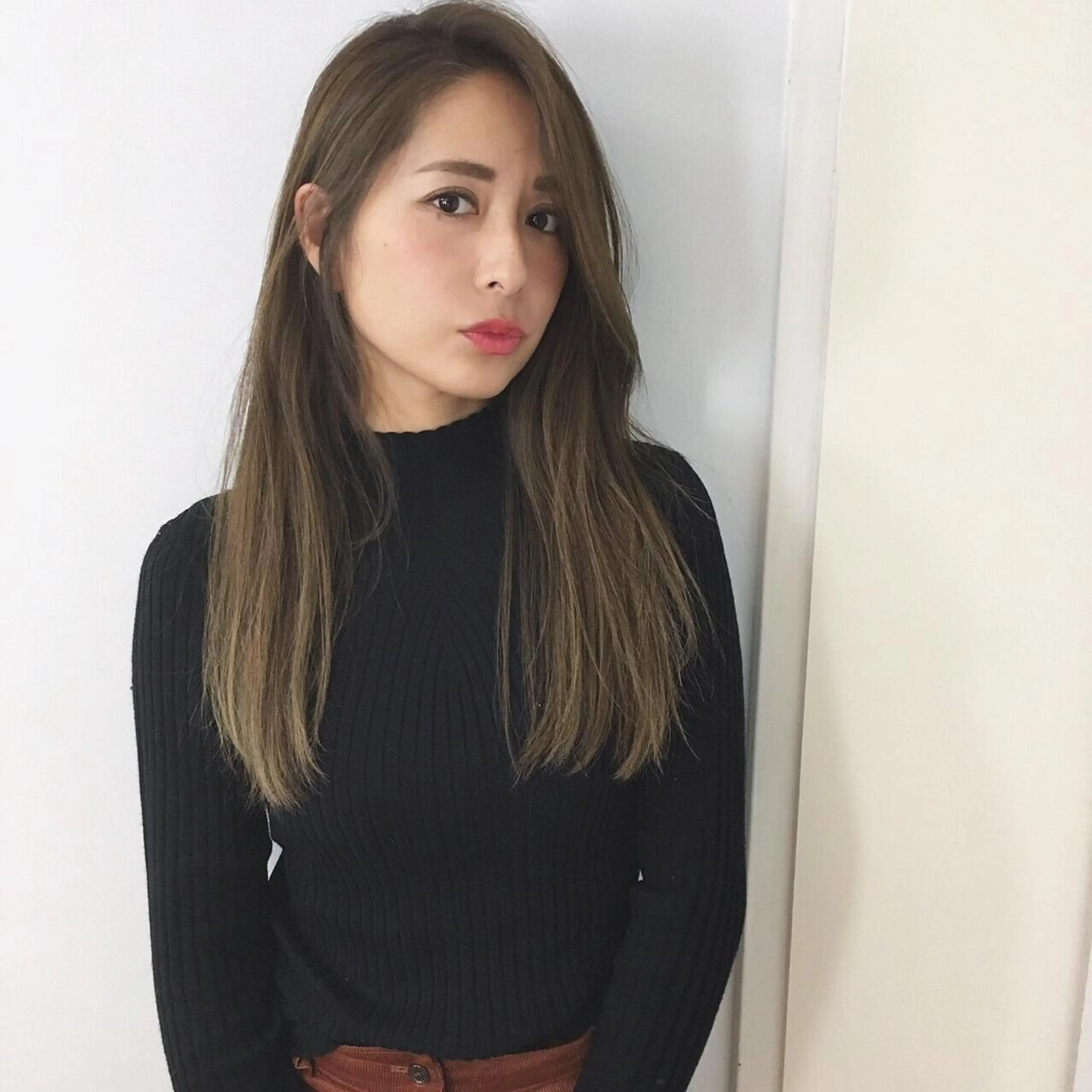 セミロング カラー 三大寺 慶悟のヘアスタイル