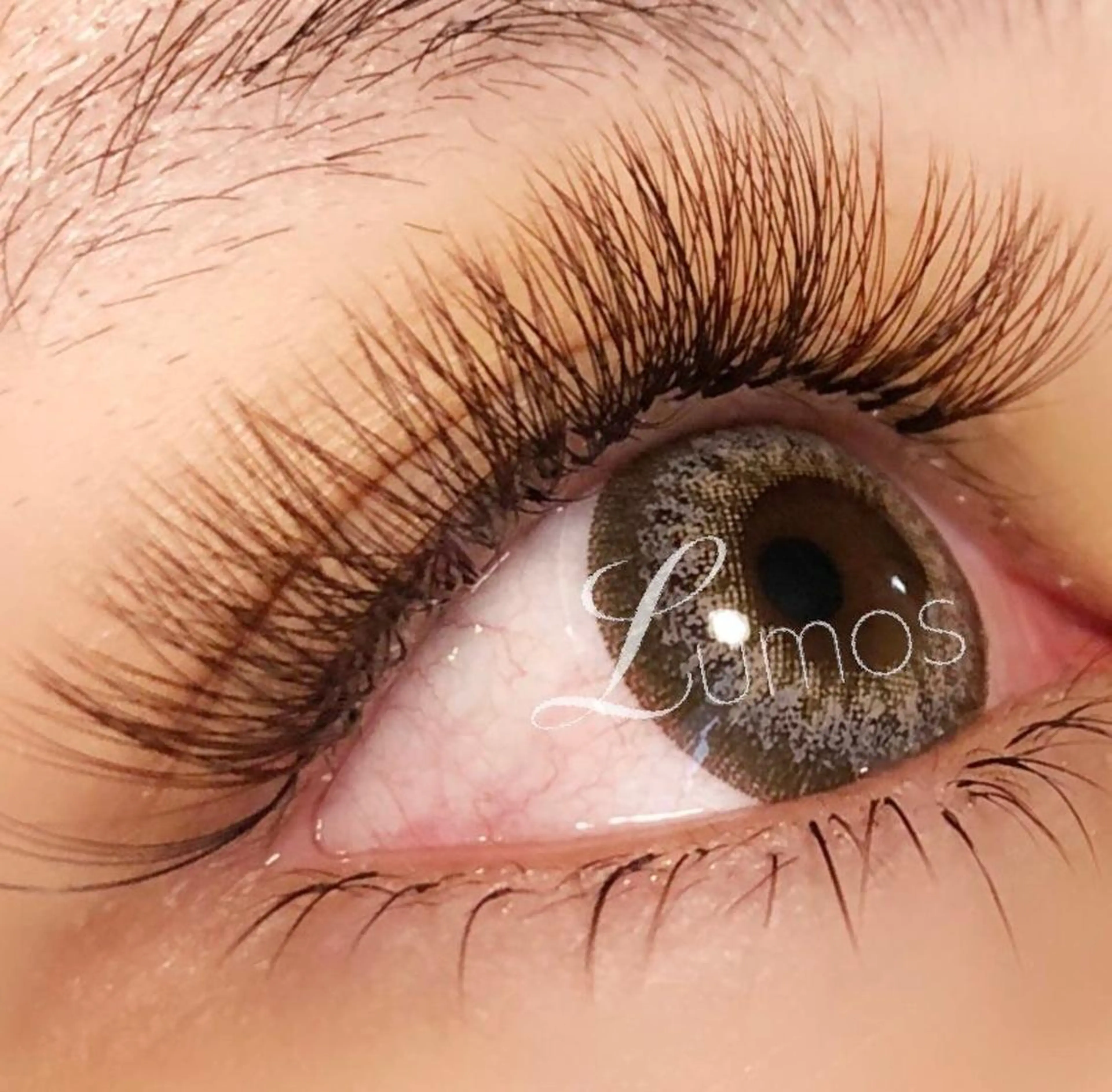 マツエク・マツパ カラーマツエク 下まつげエクステ ボリュームラッシュ マツエク Lumos nail&eyelash所属・Lumos Ayakaのマツエク・マツパデザイン