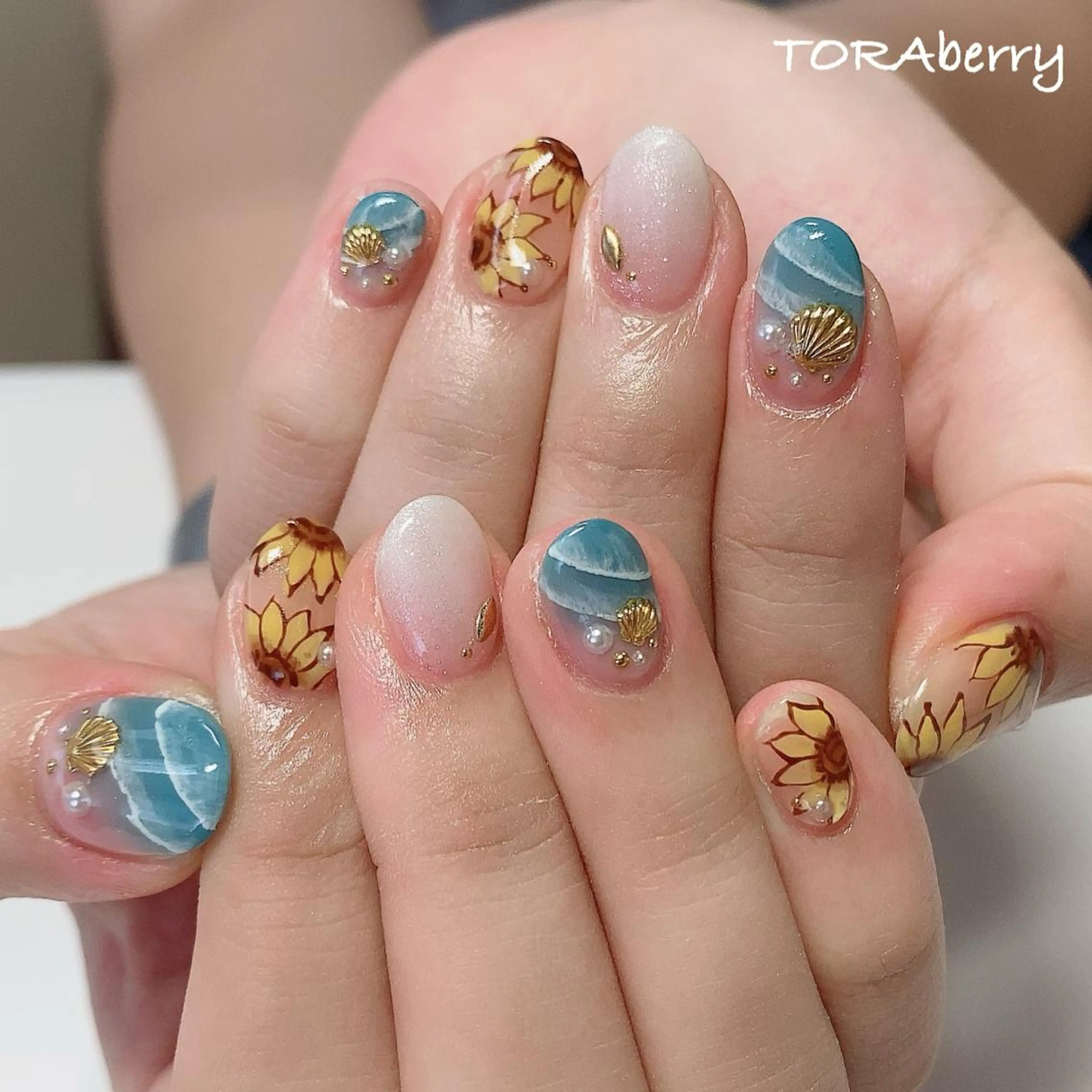 ネイル ハンドネイル ネイリスト なつみのネイルデザイン