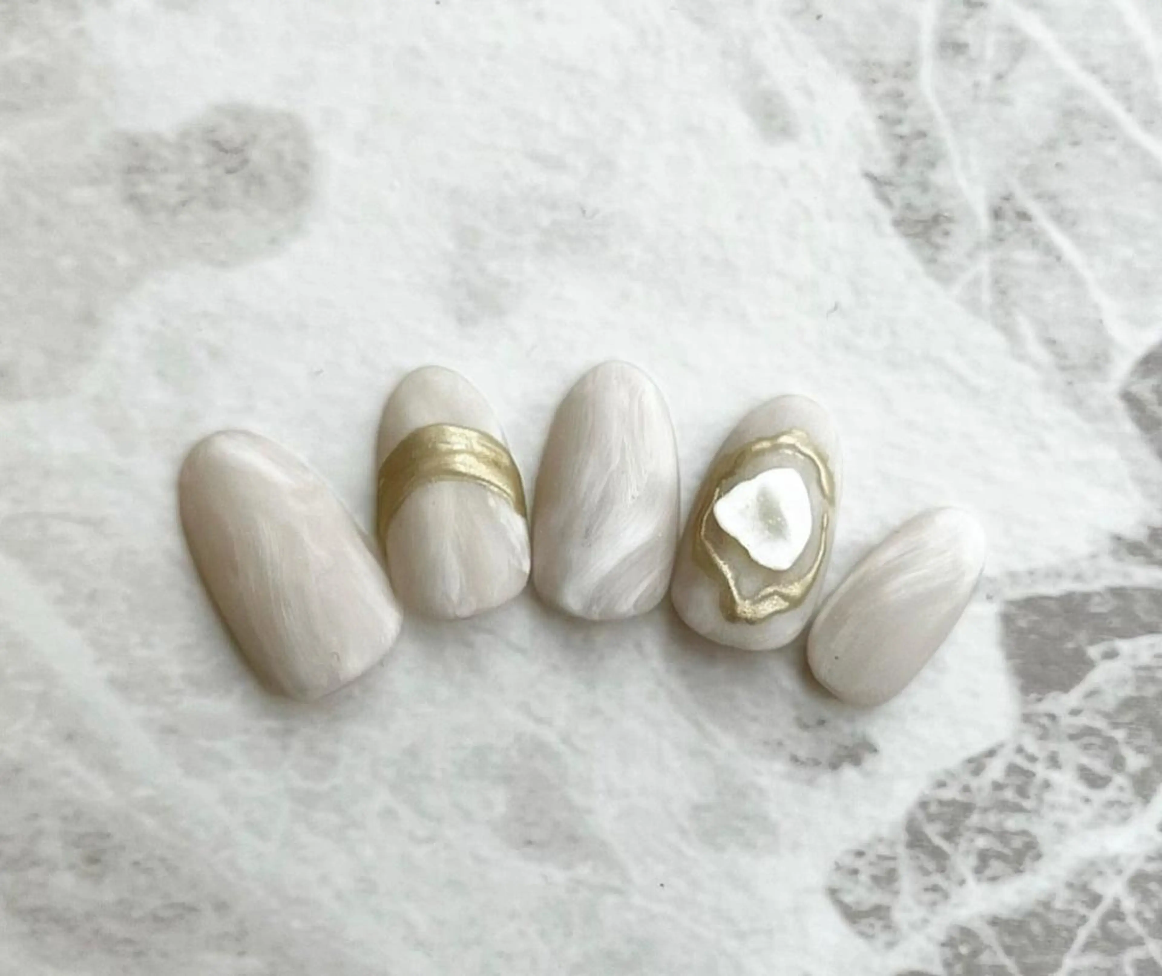 ネイル アイブロウ 眉カラー 眉毛ワックス脱毛 クリアネイル 長さ出し フットネイル 大塚眉毛|ハンドケア |肌管理の眉毛・アイブロウイメージ