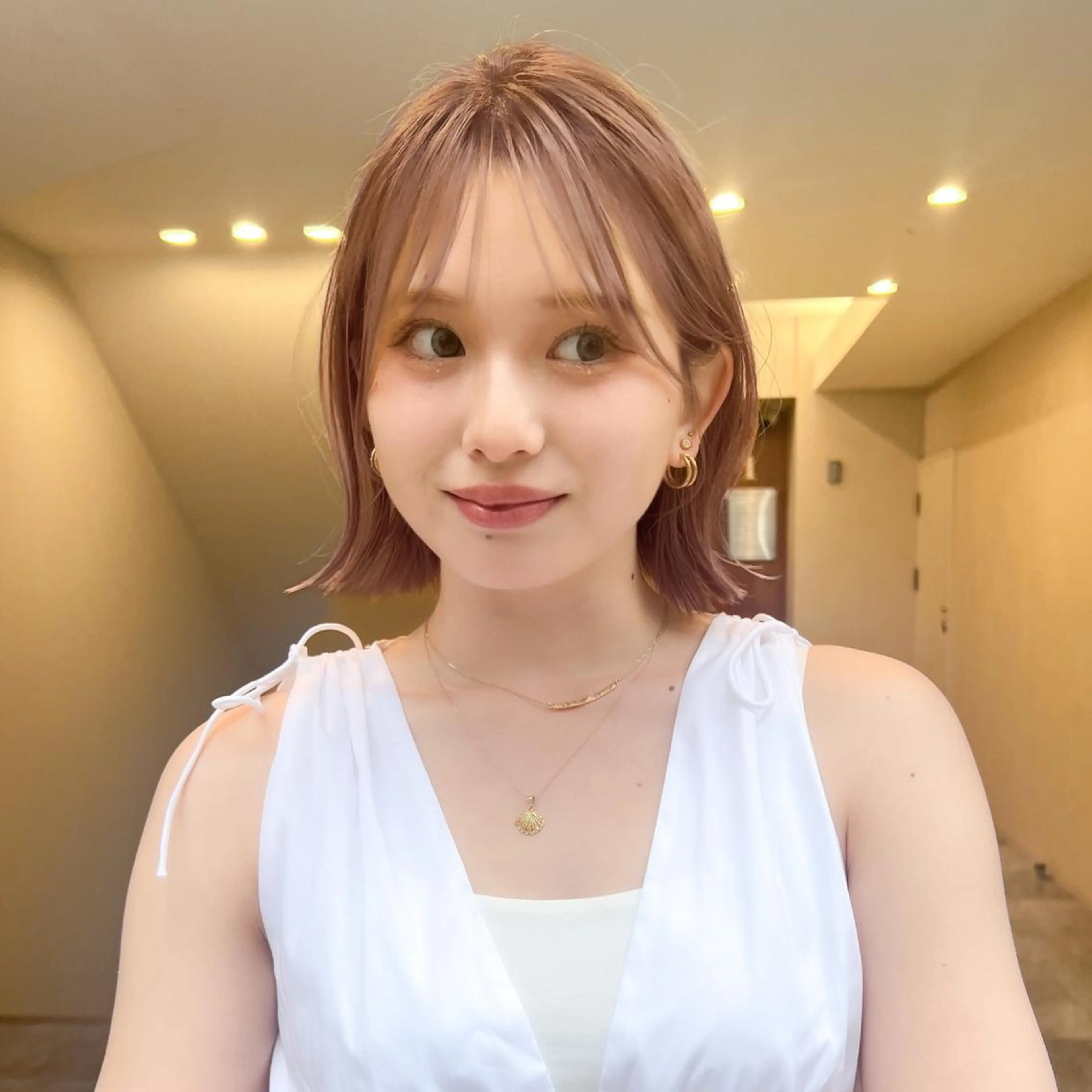 ショート カラー 切りっぱなしボブ ショートボブ ボブレイヤー ボブ レイヤーカット カット ヘアカラー ボブ・レイヤー特化型 お悩み解決サロン☀️のヘアスタイル