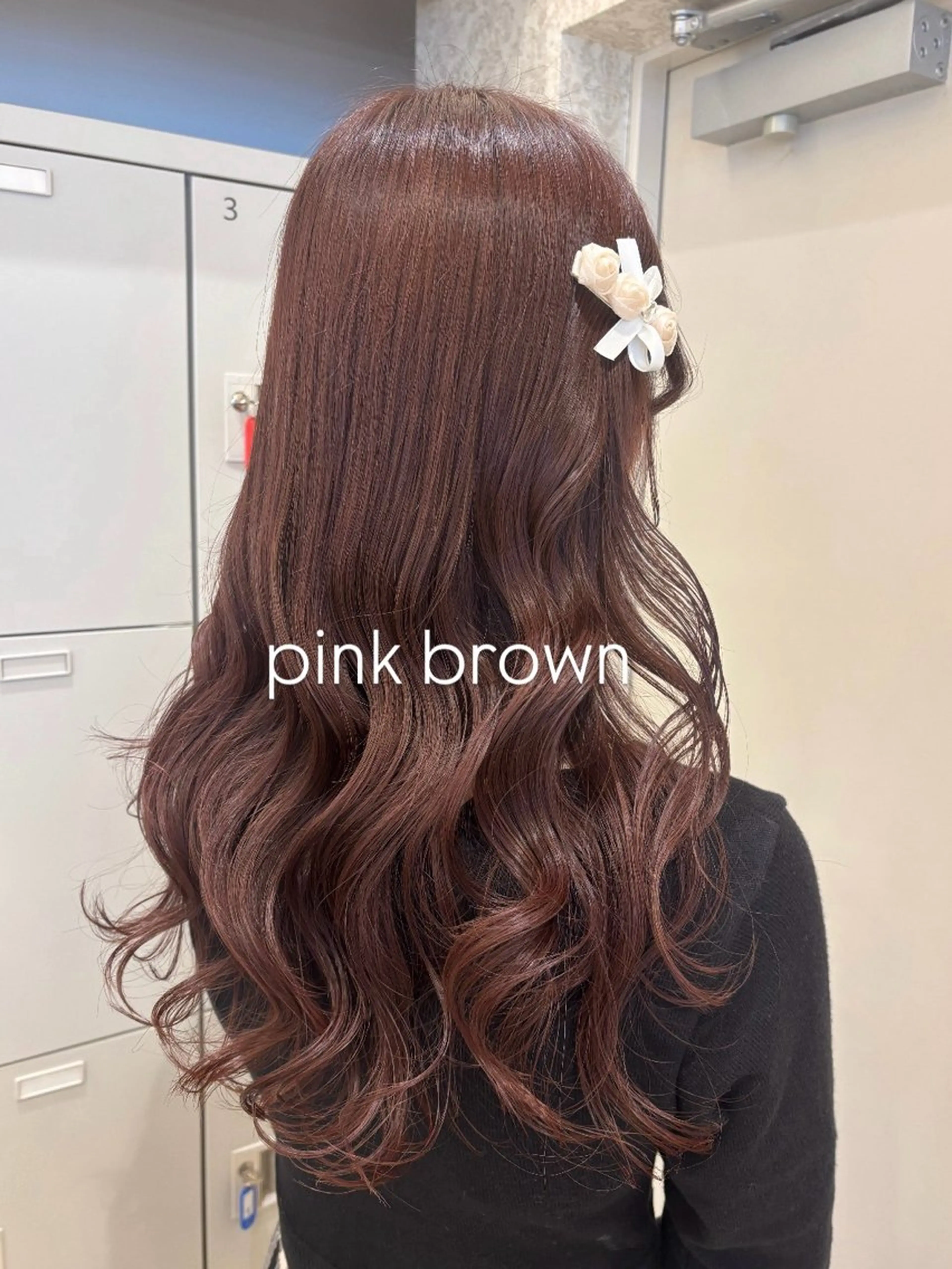 ロング カラー ブラウンカラー 透明感カラー ピンクカラー ピンクブラウン カット ヘアカラー トリートメント ブリーチなしカラー/ 暖色カラー/艶カラーのヘアスタイル