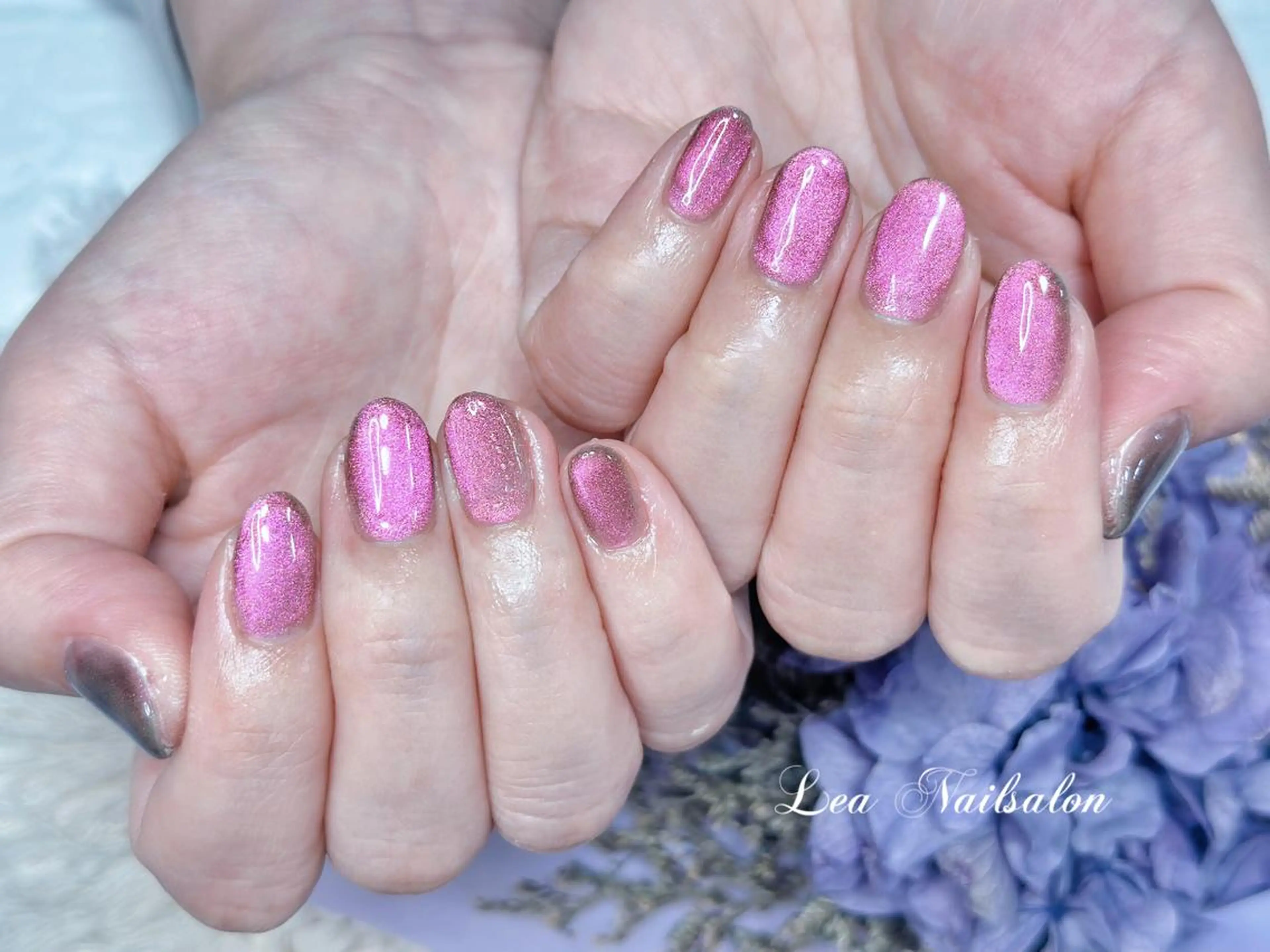 ミディアム カラー ネイル Lea NAILsalon所属・Le’a NailSalonのネイルデザイン