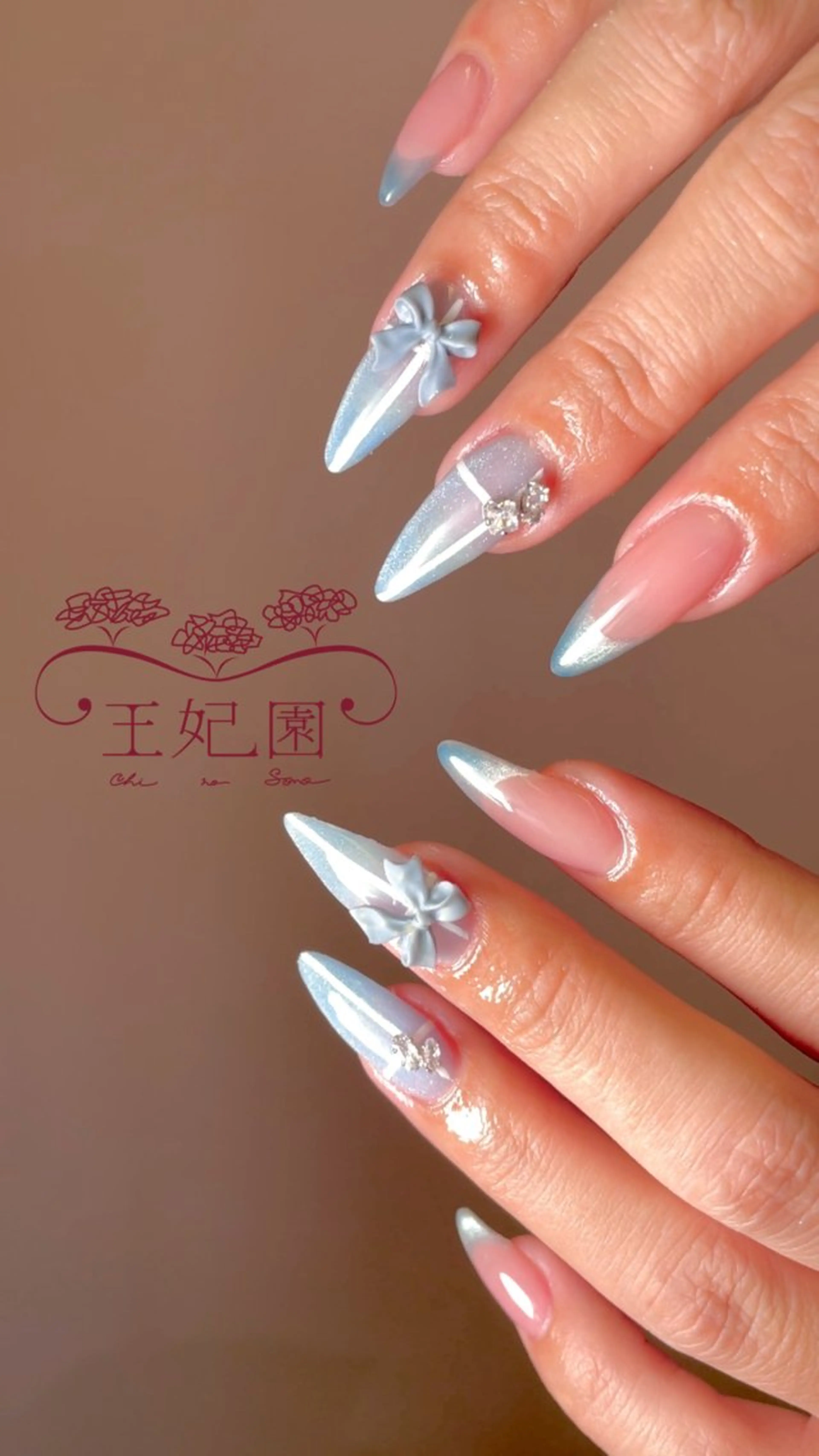 ネイル ブルー フレンチネイル ガラスフレンチ 水色 リボン nail salon王妃の園所属・王妃の園 ohinosonoのネイルデザイン