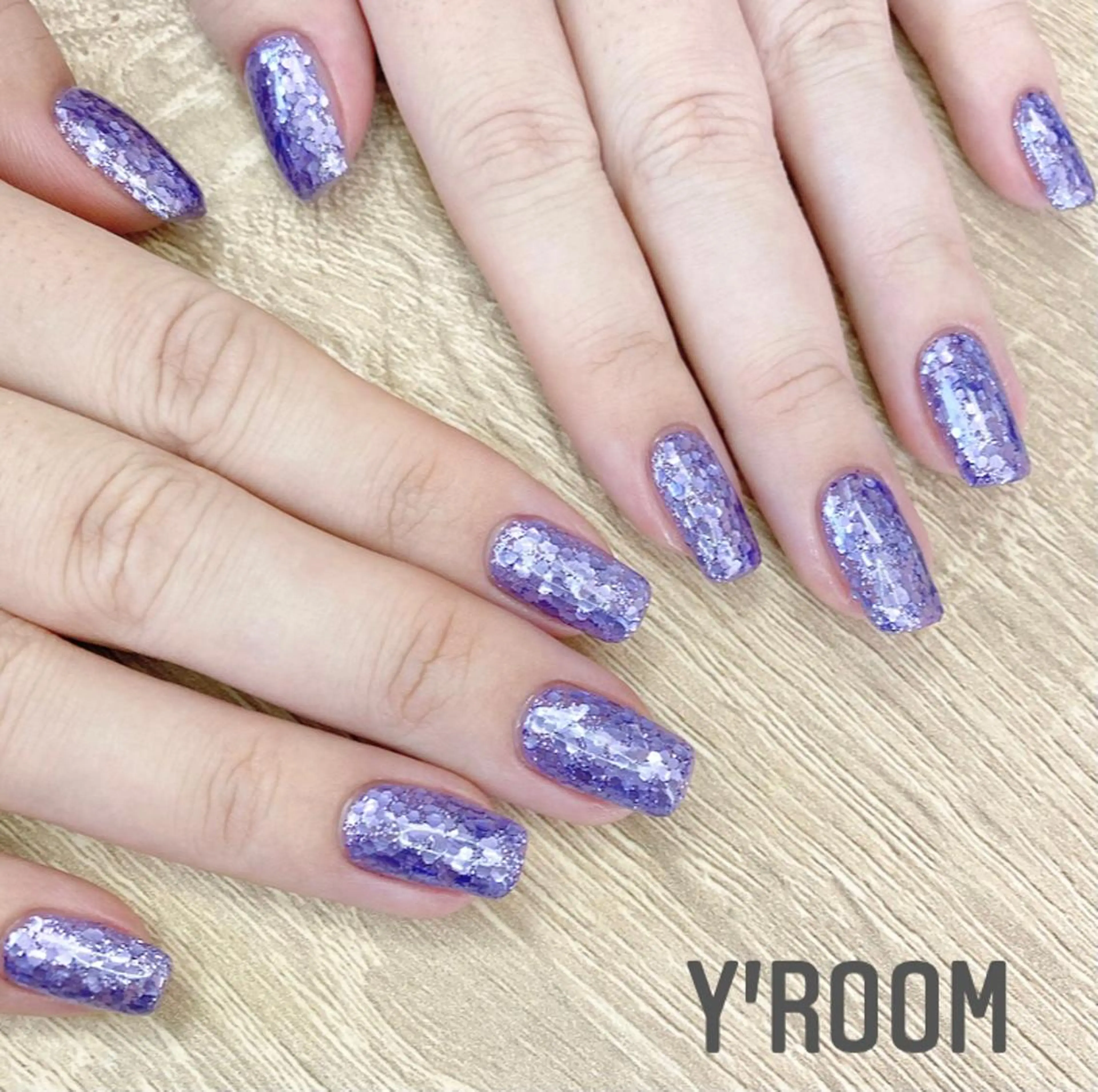 ネイル オーロラネイル フラッシュネイル フットネイル ジェルネイル 氷ネイル・うるうるネイル YUKA （ネイリスト）のネイルデザイン