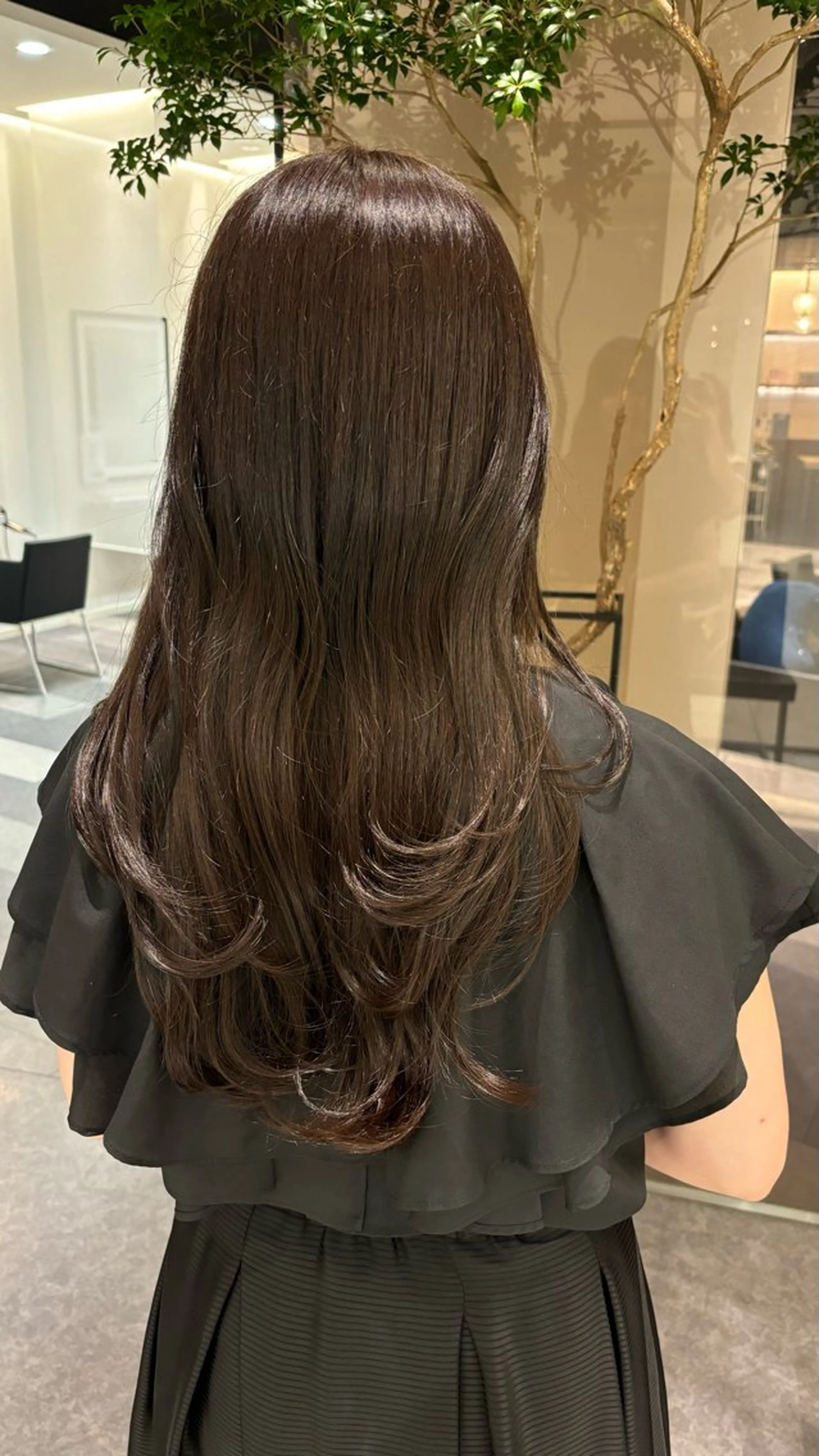 ロング カラー3000円🦋 鈴木思音のヘアスタイル