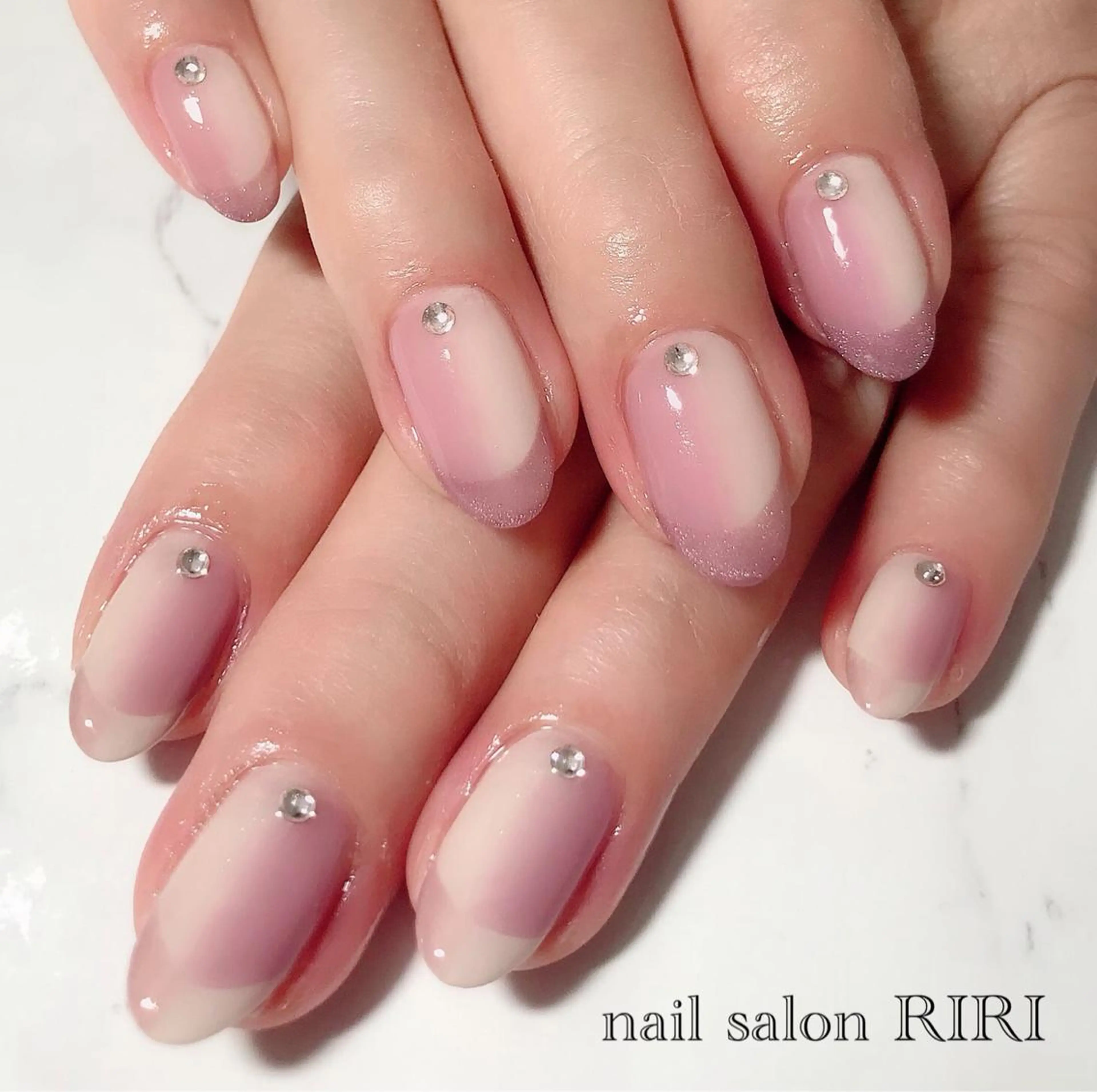 ネイル フレンチネイル マグネットネイル マグネットフレンチ private  nail  salon RIRI所属・RIRI リリのネイルデザイン