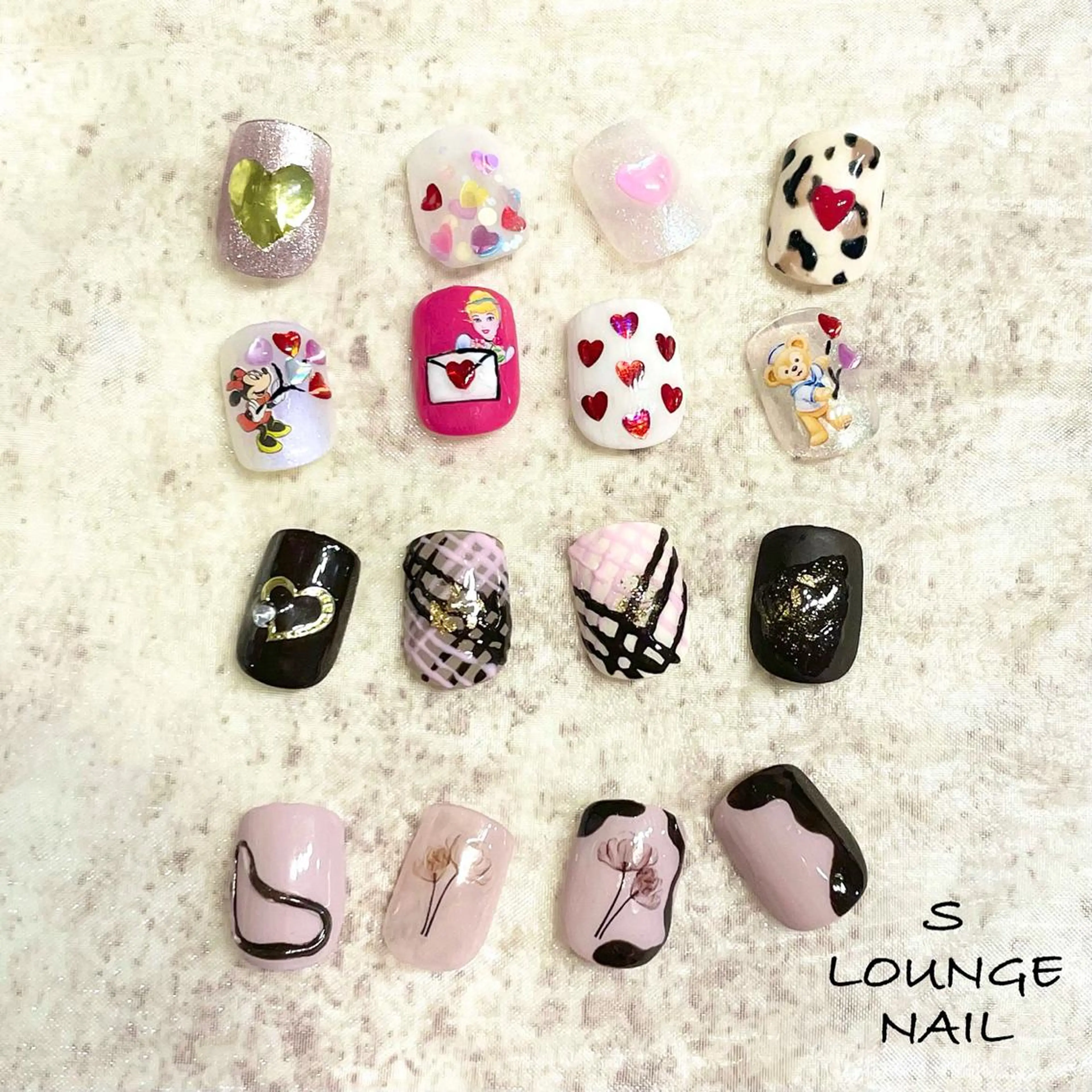 ネイル バレンタイン S LOUNGE NAIL所属・パーツたくさん🍓 SUMIのネイルデザイン