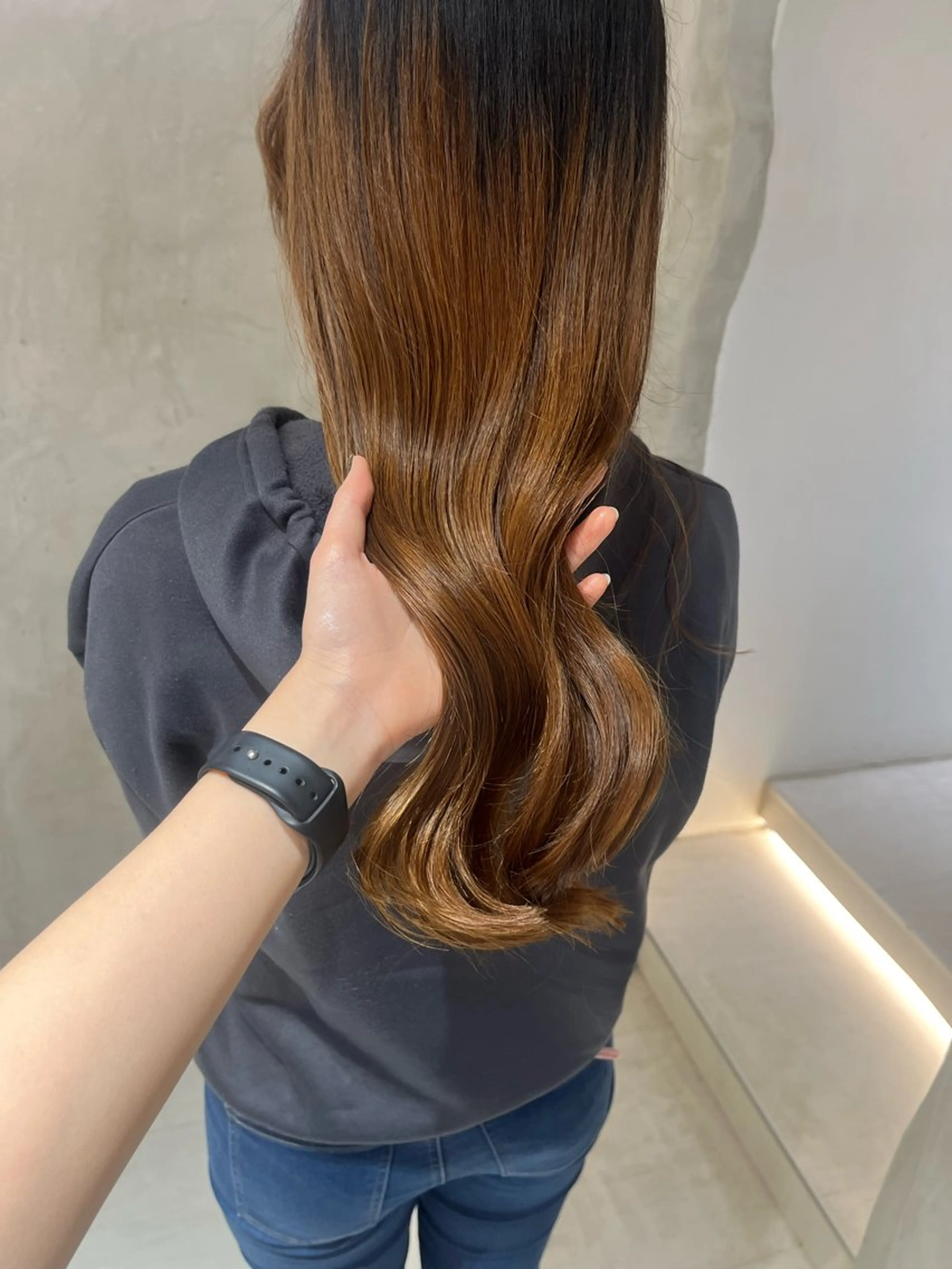 ロング カラー カット ヘアカラー トリートメント effect横浜所属・切りっぱなしボブ/ 艶カラー/綾莉のヘアスタイル