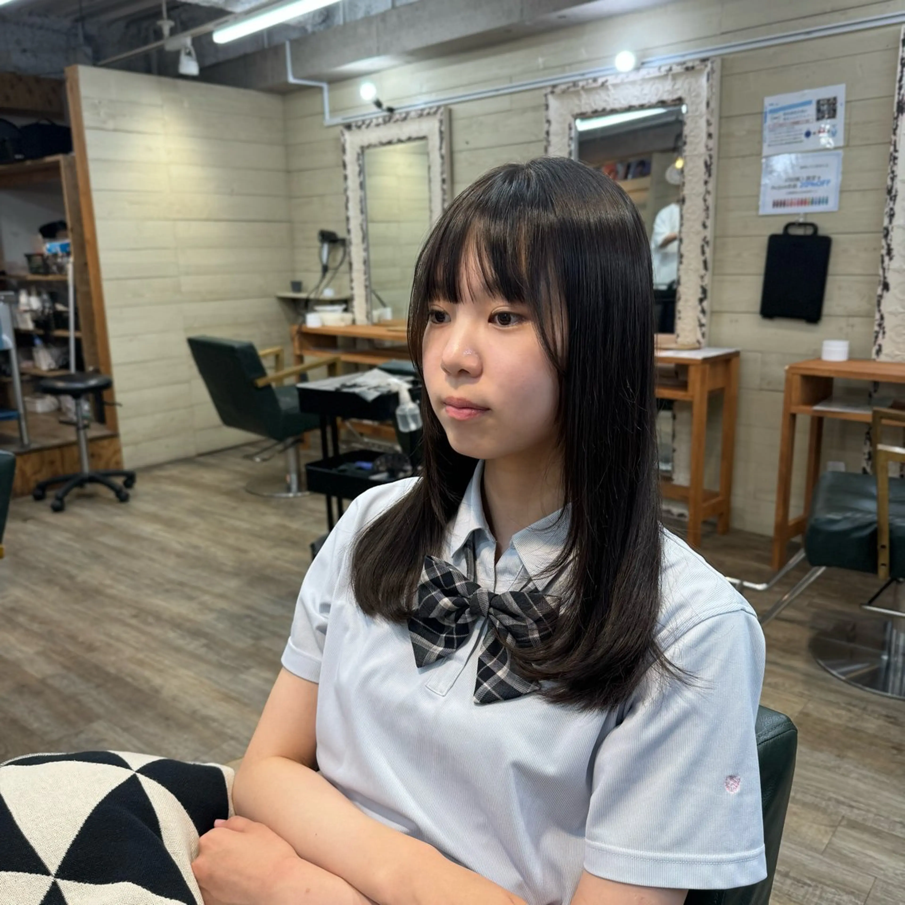 セミロング 顔まわりレイヤー 顔周りカット 韓国風ヘア レイヤーカット 髪質改善/縮毛矯正/ 超高濃度水素ケアのヘアスタイル