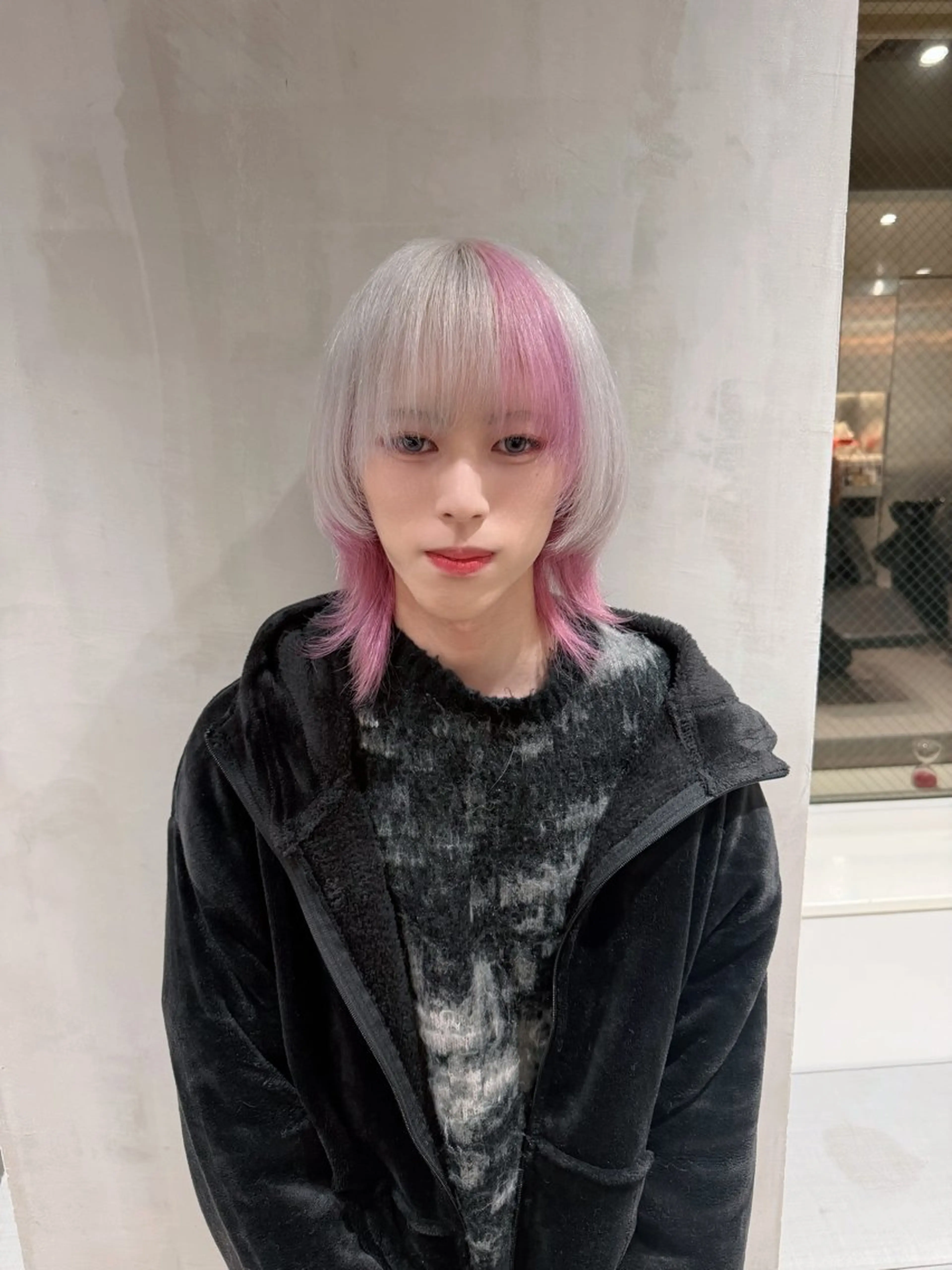 ショート カラー カット ヘアカラー トリートメント ハイトーン/ブリーチ /ウルフ/しゅーたのヘアスタイル