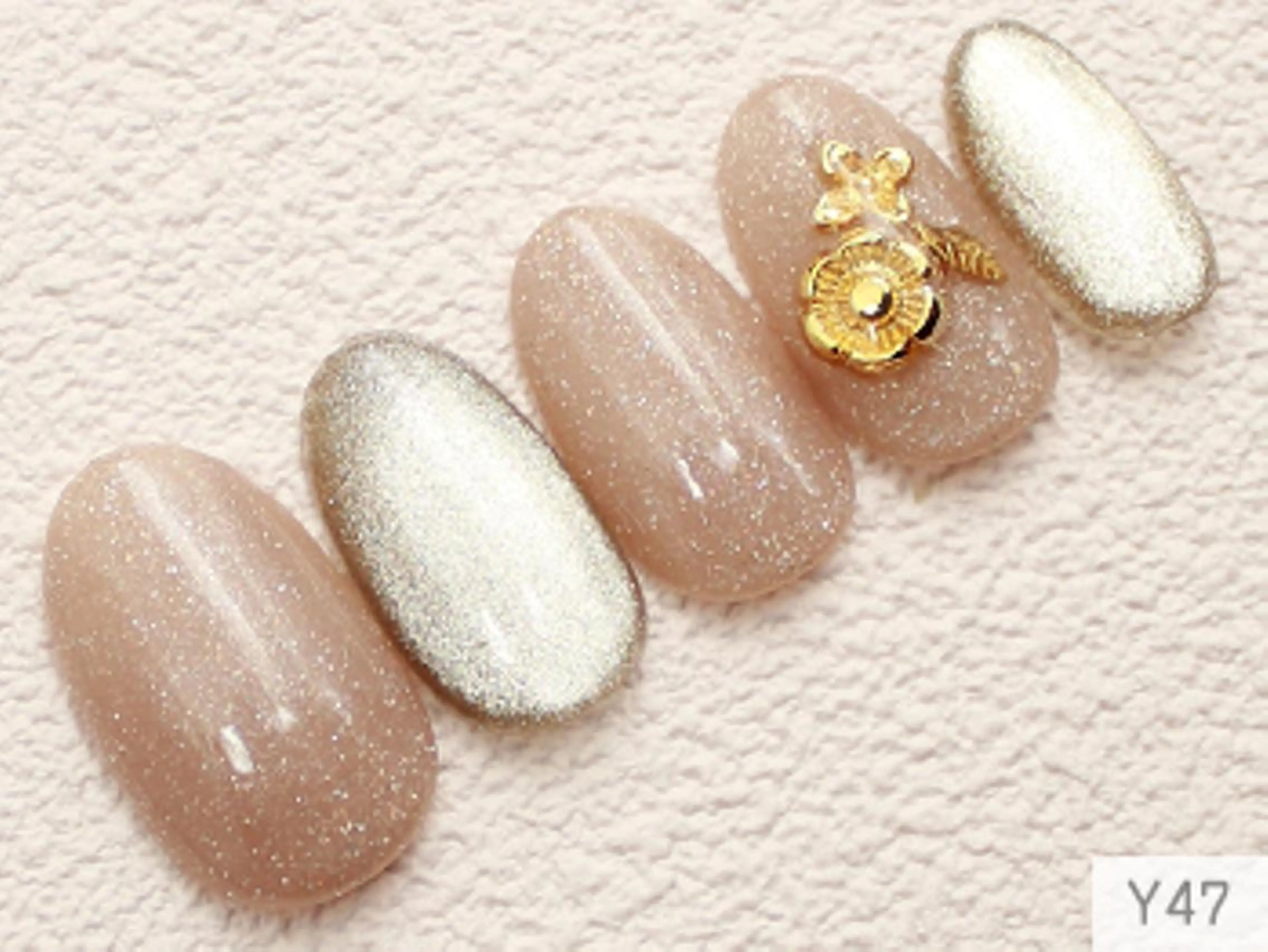 ネイル アートネイル ジェルネイル マグネットネイル 🤍 Janのネイルデザイン