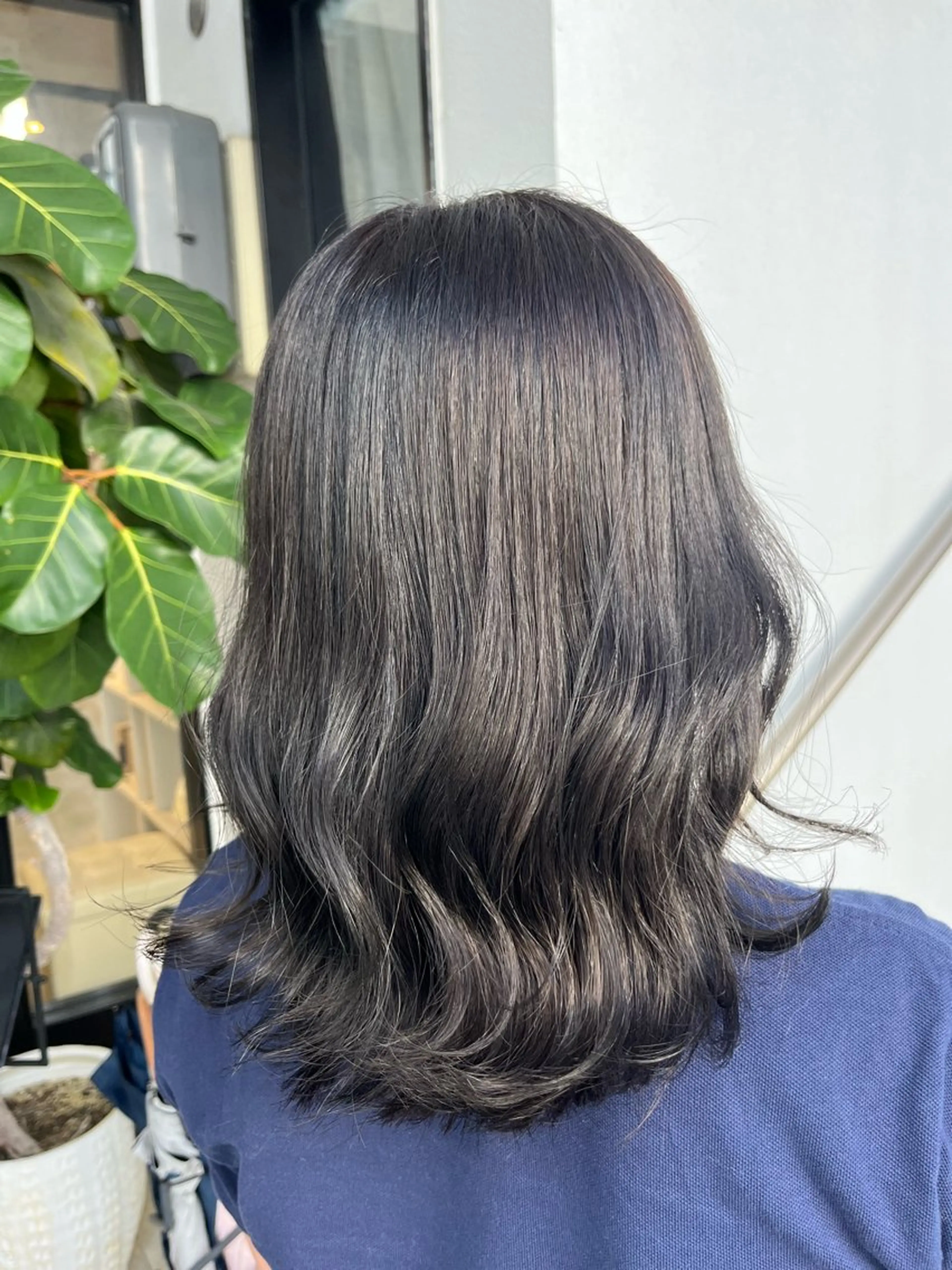 カラー 宇座 杏音のヘアスタイル